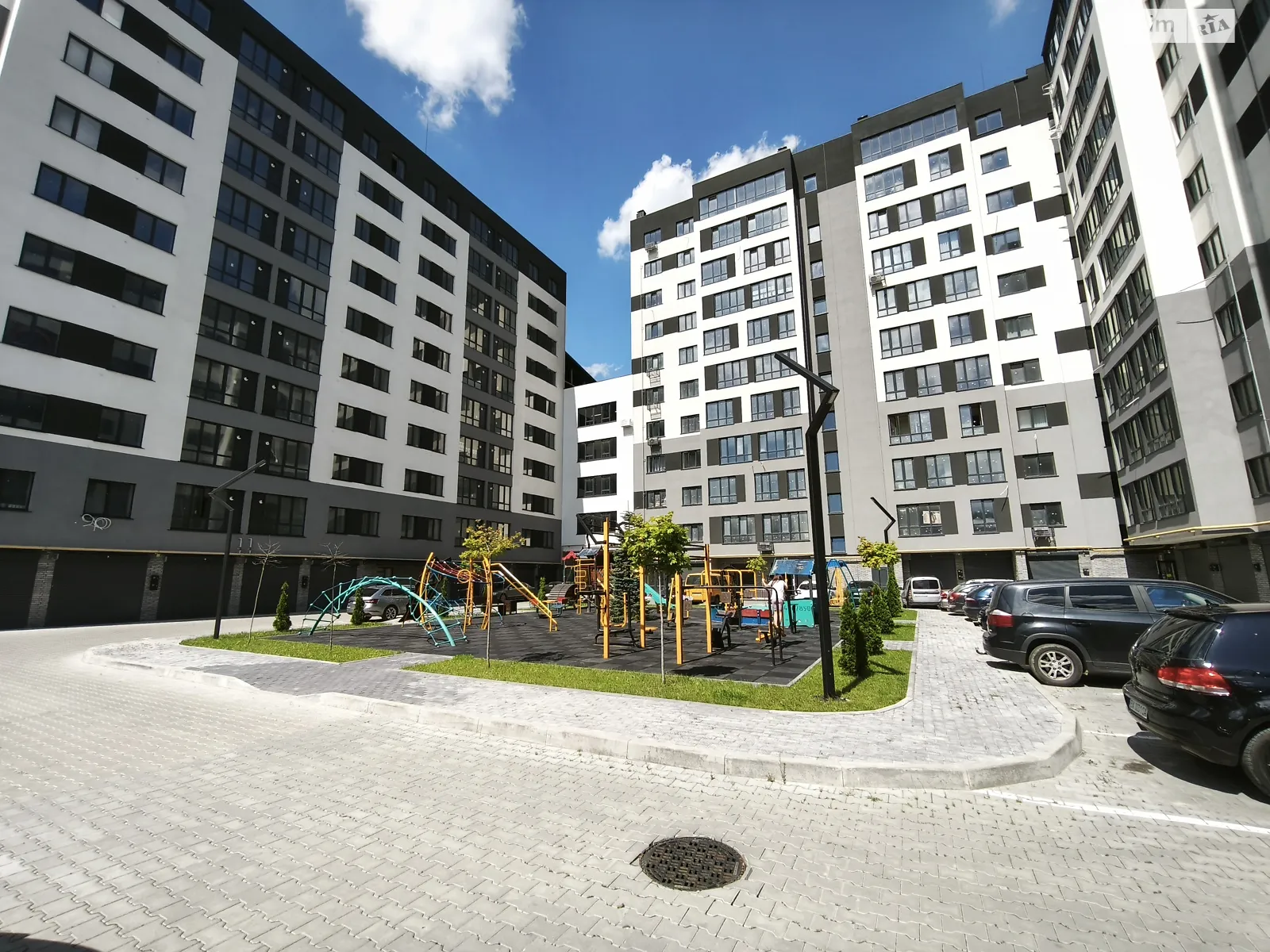 Продается 2-комнатная квартира 85.3 кв. м в Хмельницком, ул. Озерная, 16Б корпус 1 - фото 1