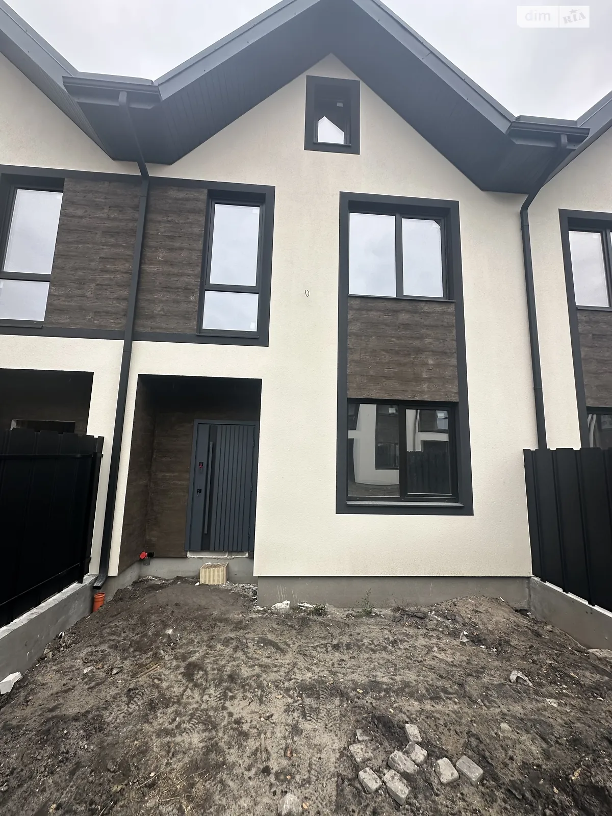 Продається будинок 2 поверховий 87 кв. м з садом, цена: 67900 $ - фото 1