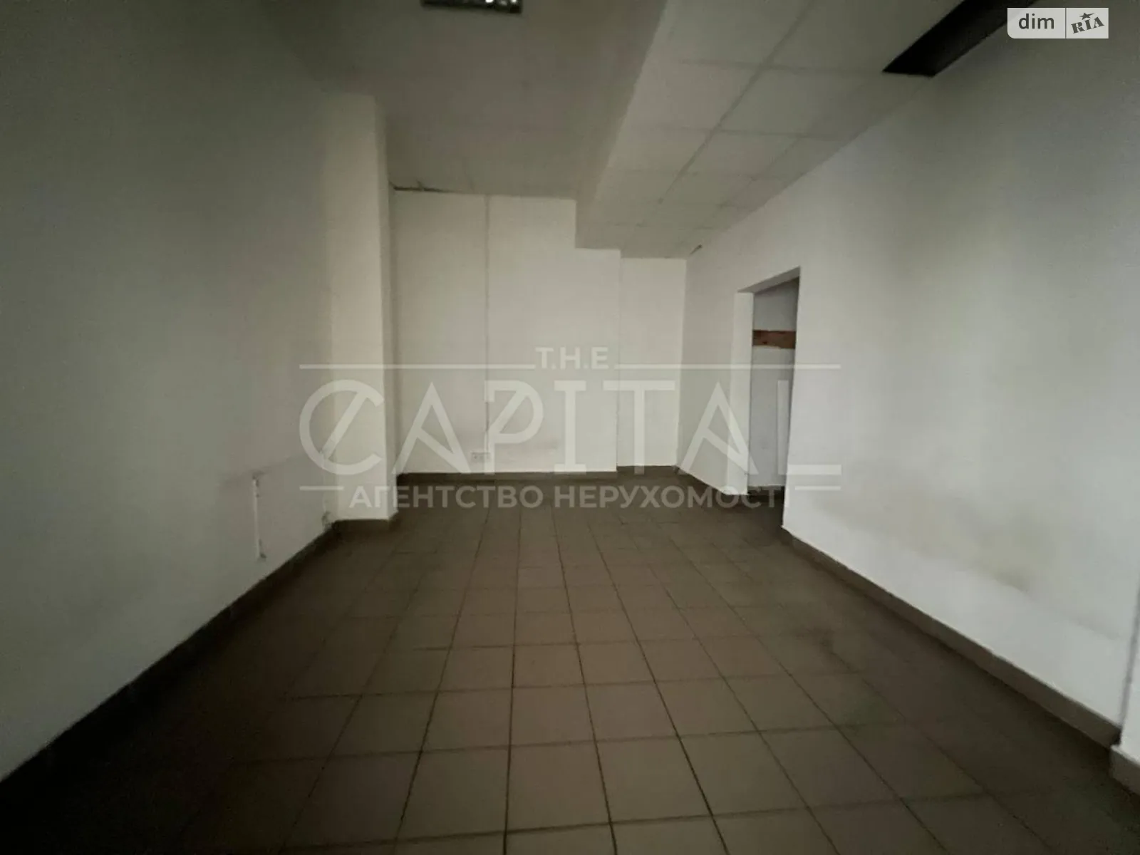 Сдается в аренду офис 151.8 кв. м в бизнес-центре, цена: 3795 $ - фото 1