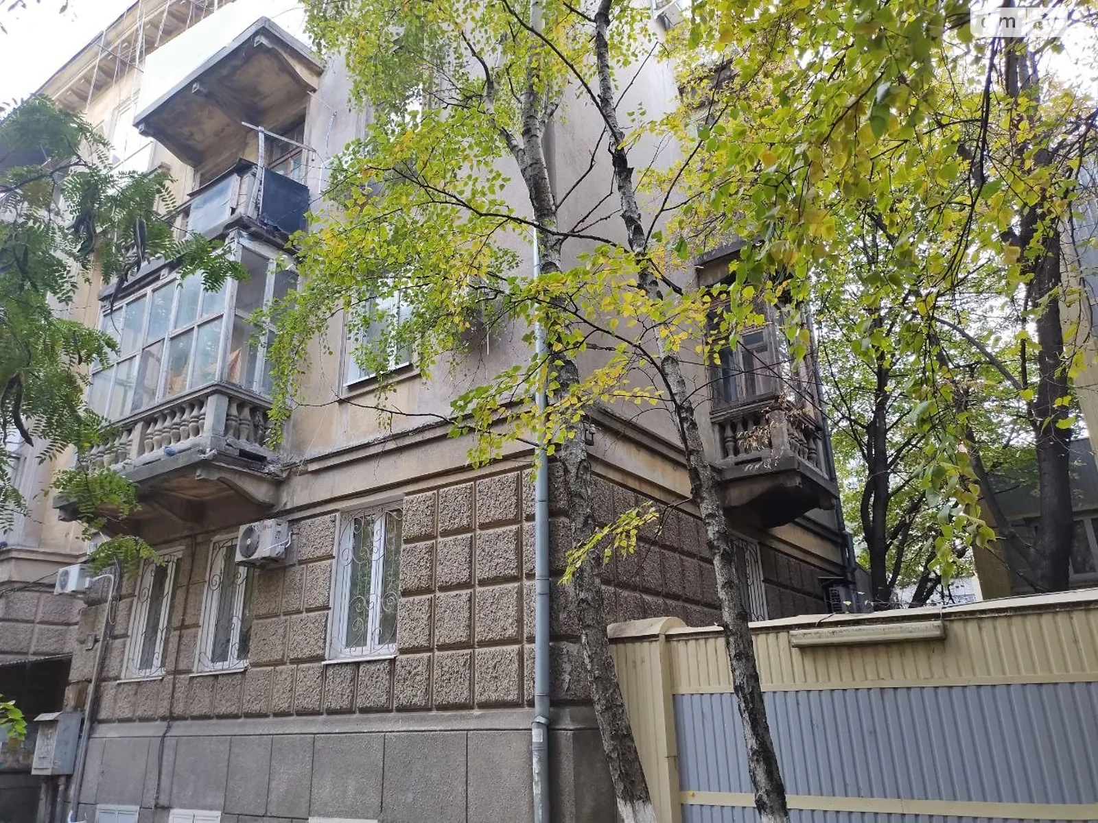 Продается 3-комнатная квартира 95 кв. м в Одессе, ул. Комитетская - фото 1