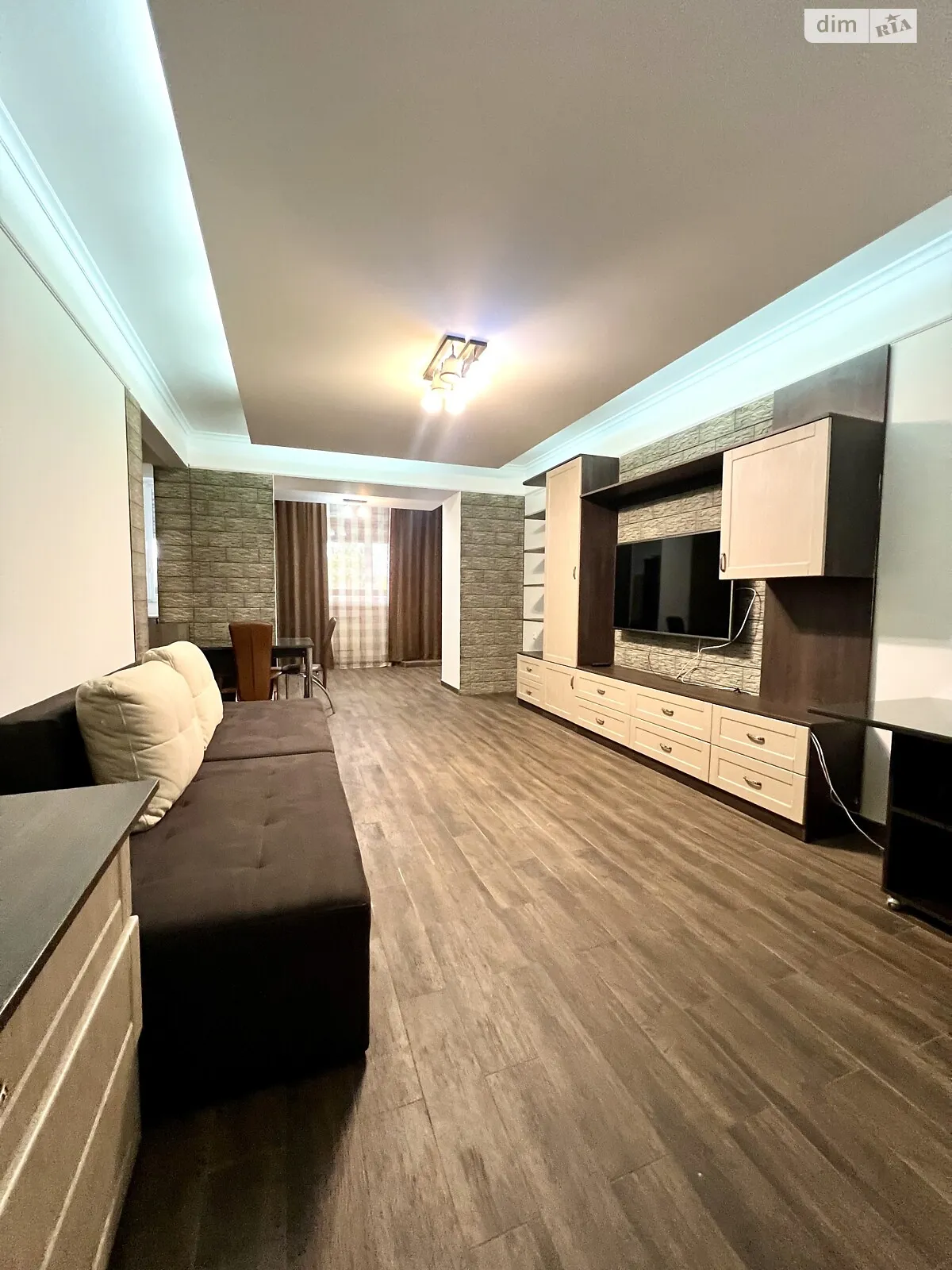 3-комнатная квартира 77.1 кв. м в Тернополе, ул. Петра Батьковского(Бригадная) - фото 1