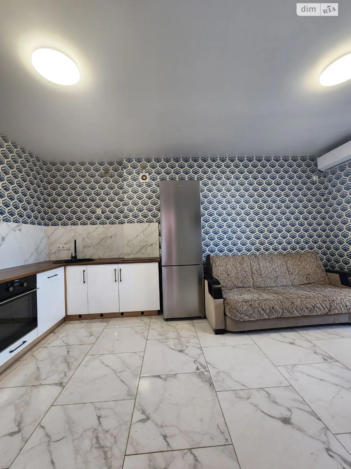 Продается 2-комнатная квартира 48 кв. м в Одессе, ул. Академика Сахарова - фото 1