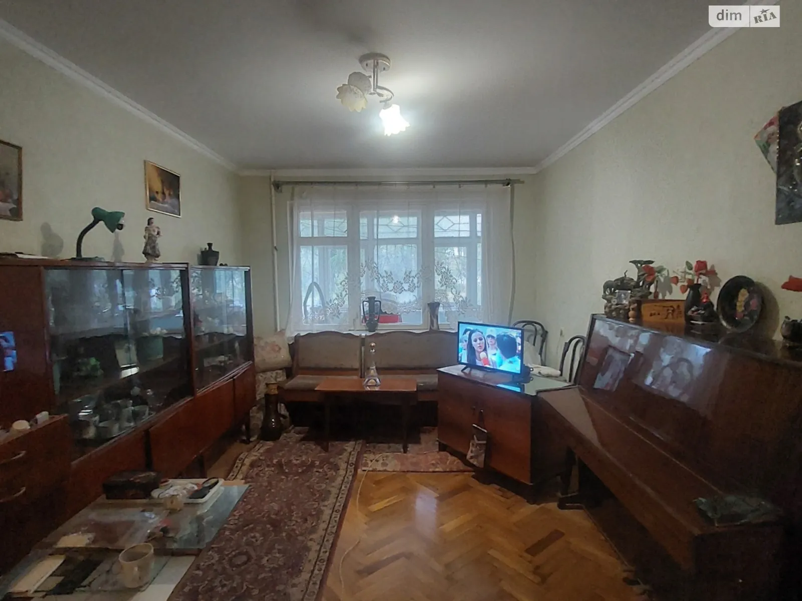 Продается 1-комнатная квартира 38 кв. м в Одессе, ул. Героев Крут - фото 1