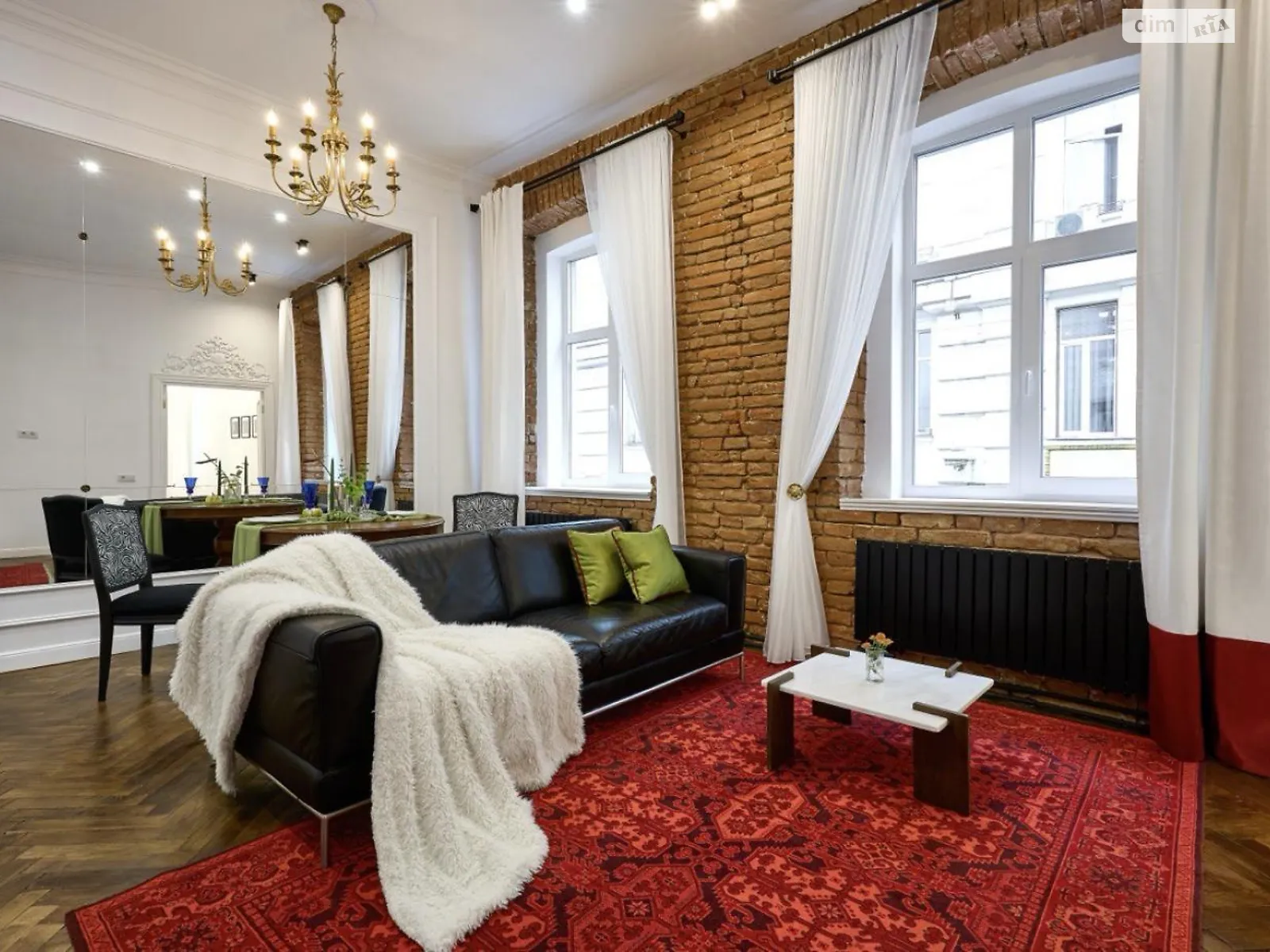 Продается 3-комнатная квартира 58.3 кв. м в Львове, ул. Менцинского - фото 1