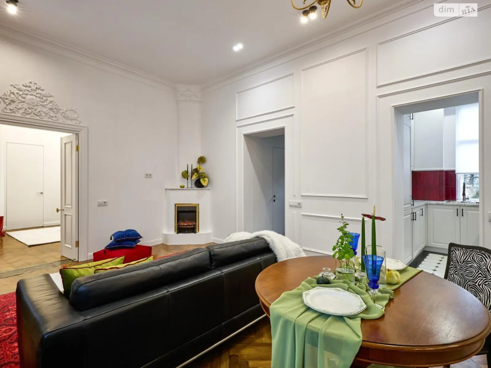 Продается 3-комнатная квартира 58.3 кв. м в Львове, ул. Менцинского - фото 1