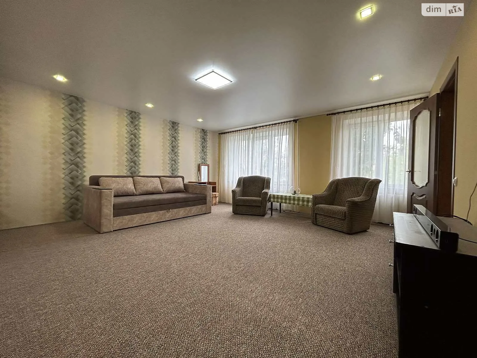 Продается 3-комнатная квартира 60.3 кв. м в Николаеве, ул. Остапа Вишни - фото 1