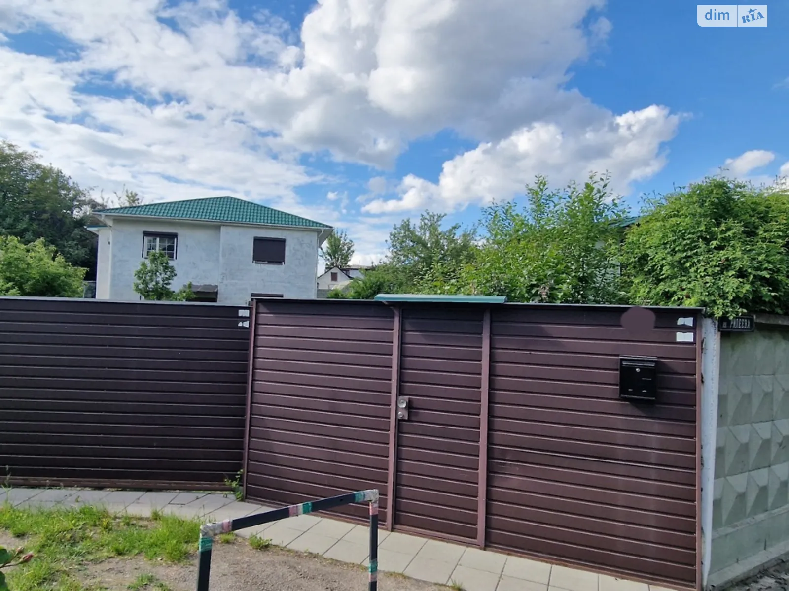 Продается дом на 2 этажа 240 кв. м с балконом, цена: 280000 $ - фото 1