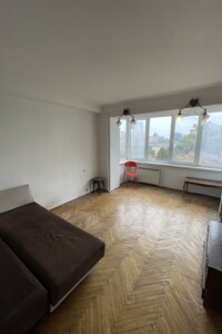 Продаж квартири, Київ, р‑н. Солдатська Слобідка, ст.м. Лук'янівська, Дмитрівська вулиця, буд. 96-98