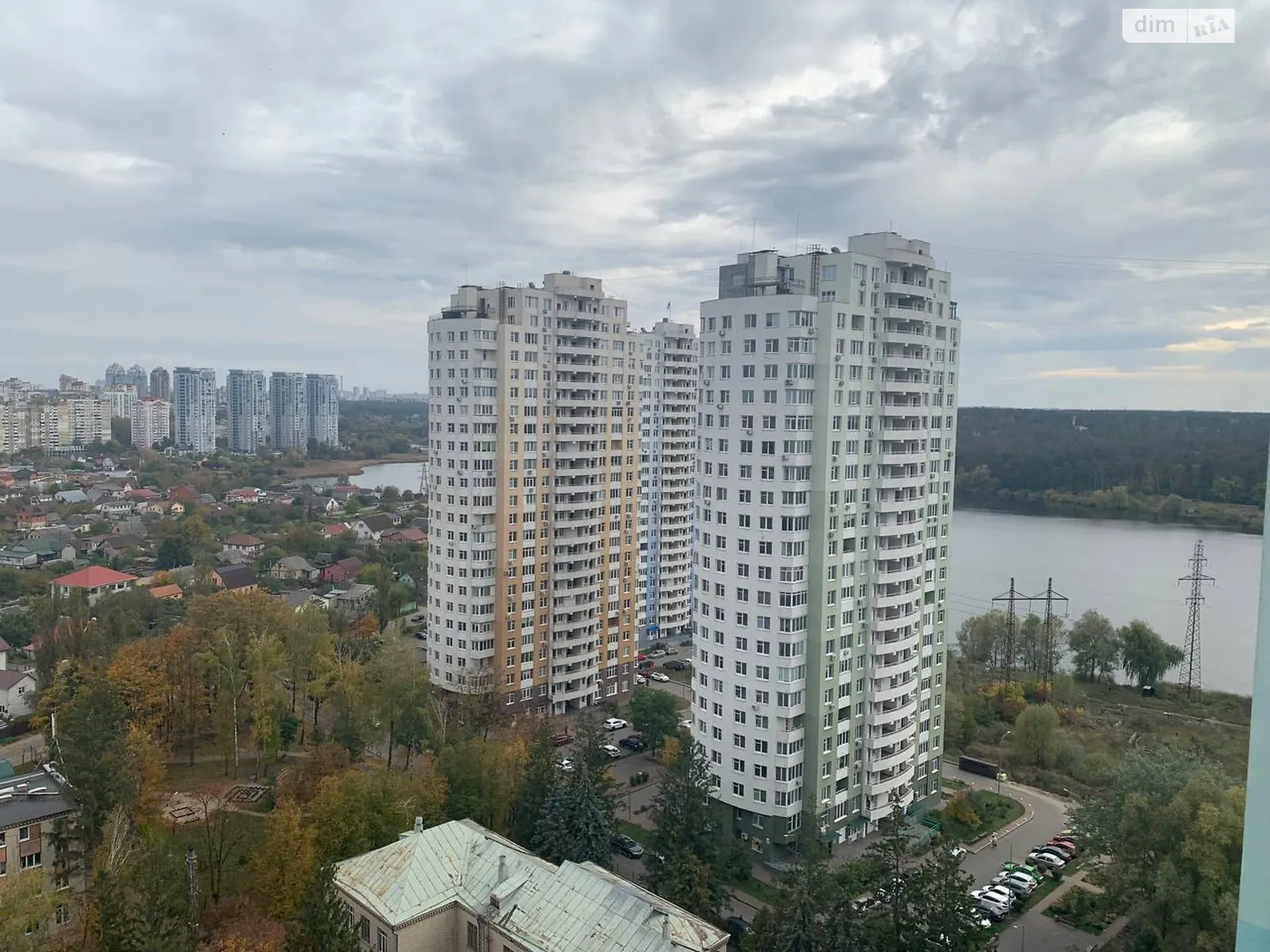 Продается 1-комнатная квартира 31 кв. м в Киеве, ул. Обуховская, 137 - фото 1