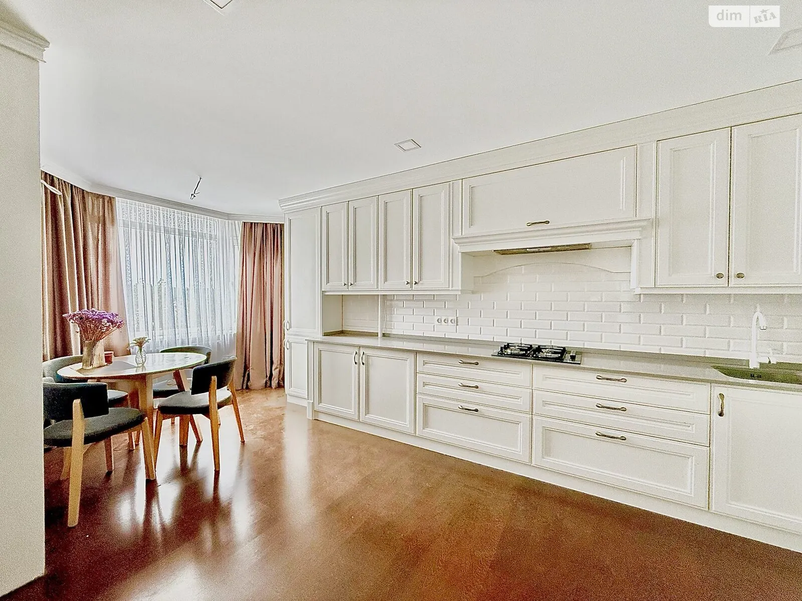 3-комнатная квартира 91 кв. м в Тернополе, ул. Билецкая - фото 1