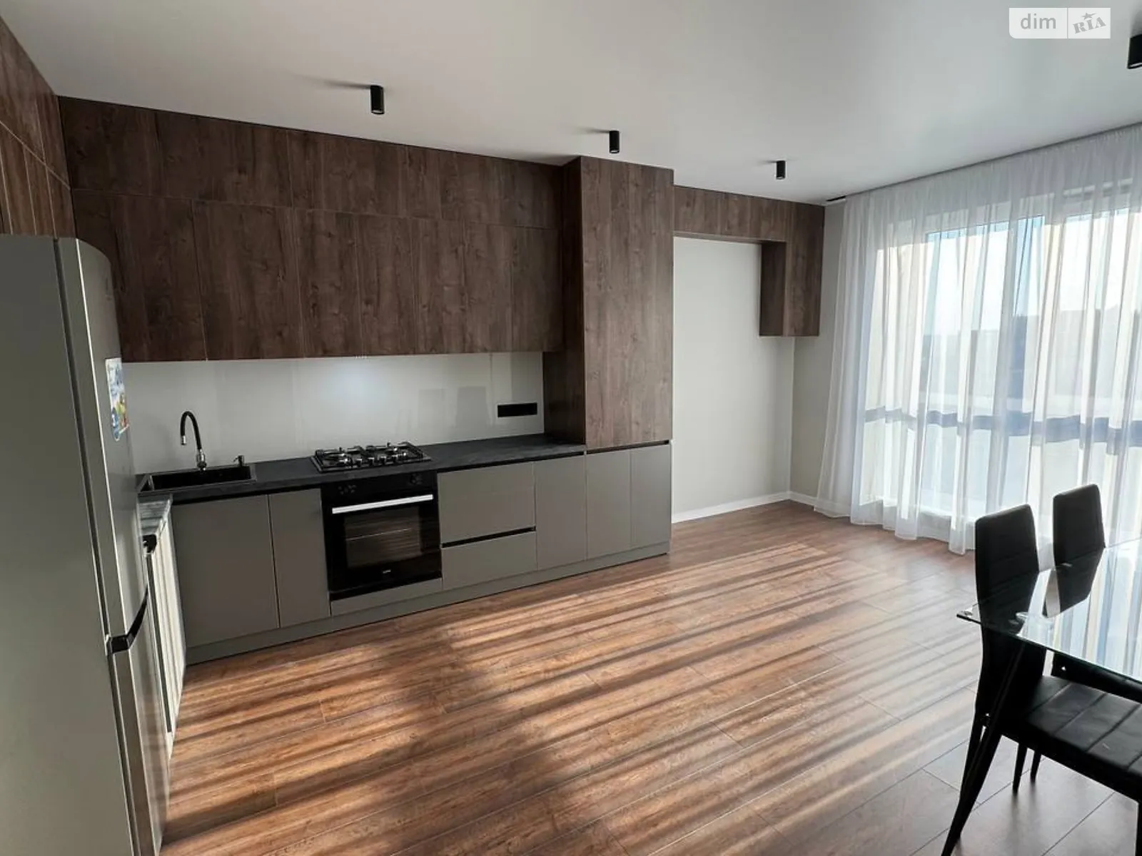 Продается 1-комнатная квартира 42 кв. м в Ровно, ул. Студенческая, 24 - фото 1