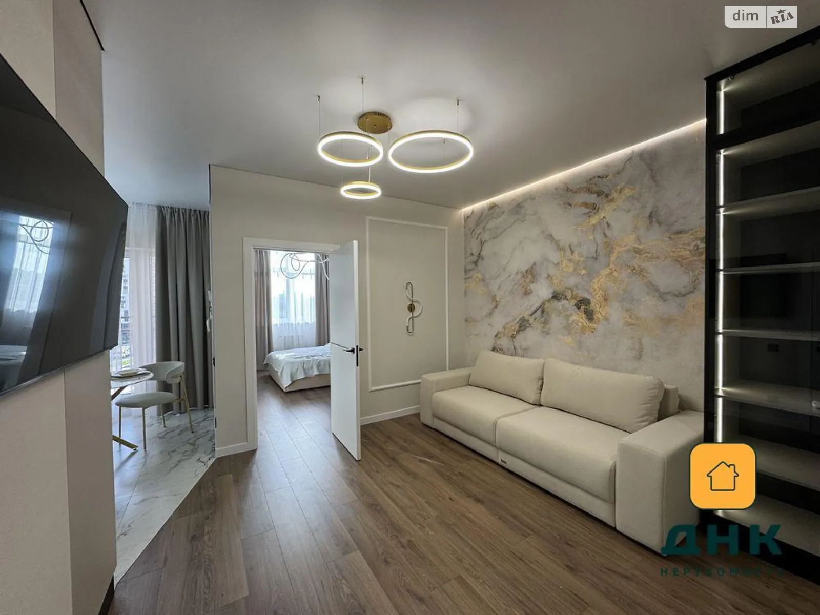 Продается 1-комнатная квартира 45.6 кв. м в Одессе, ул. Краснова, 1А - фото 1