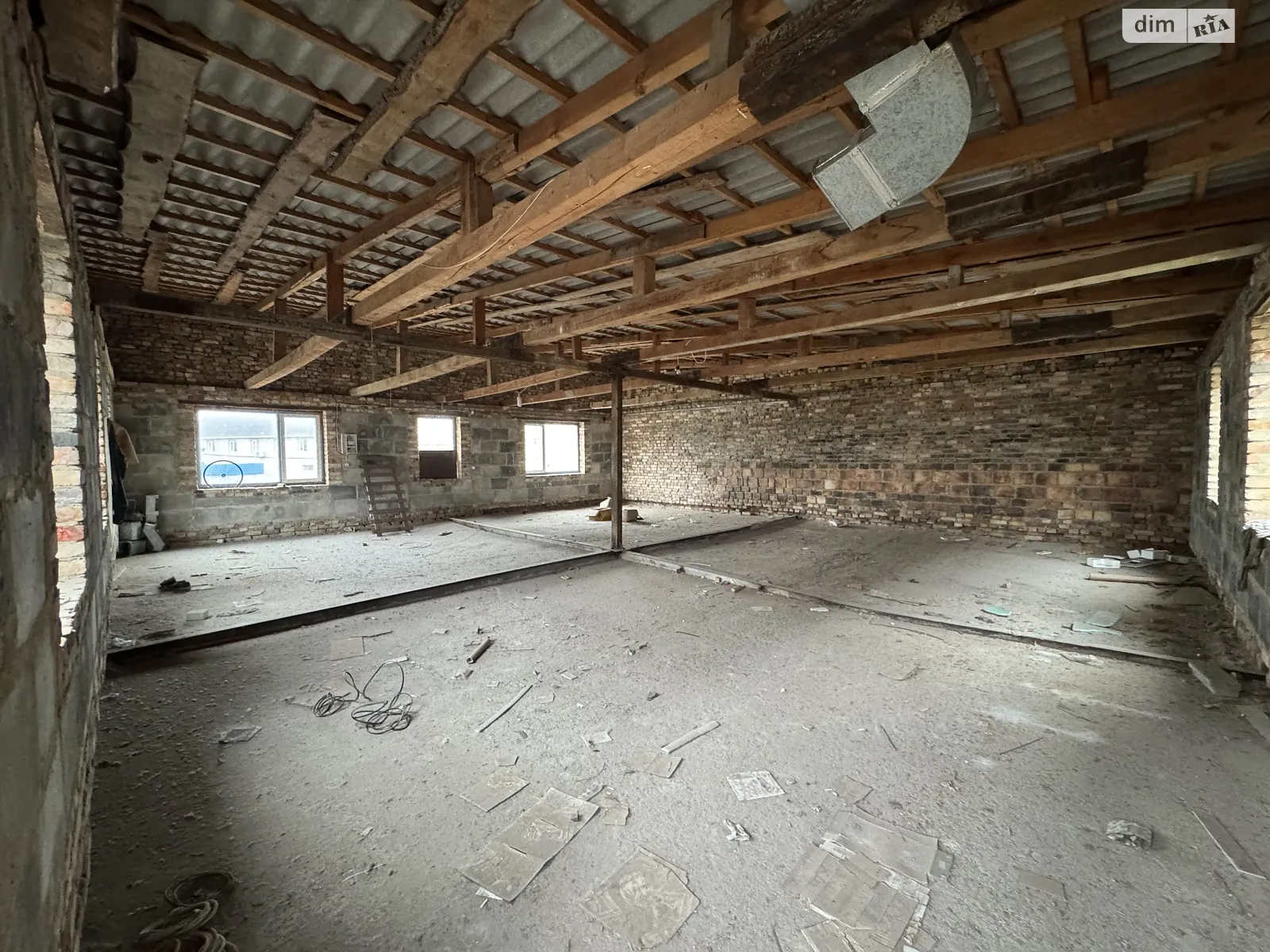 Сдается в аренду помещения свободного назначения 150 кв. м в 2-этажном здании, цена: 6000 грн - фото 1