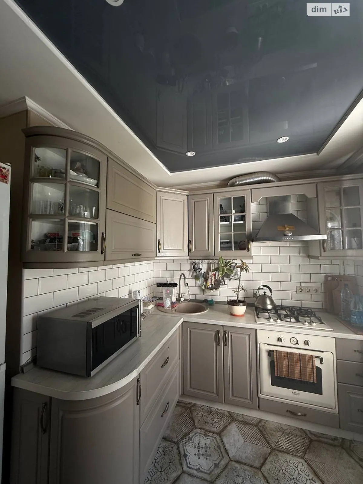 Продается 3-комнатная квартира 56.1 кв. м в Одессе, ул. Сегедская - фото 1