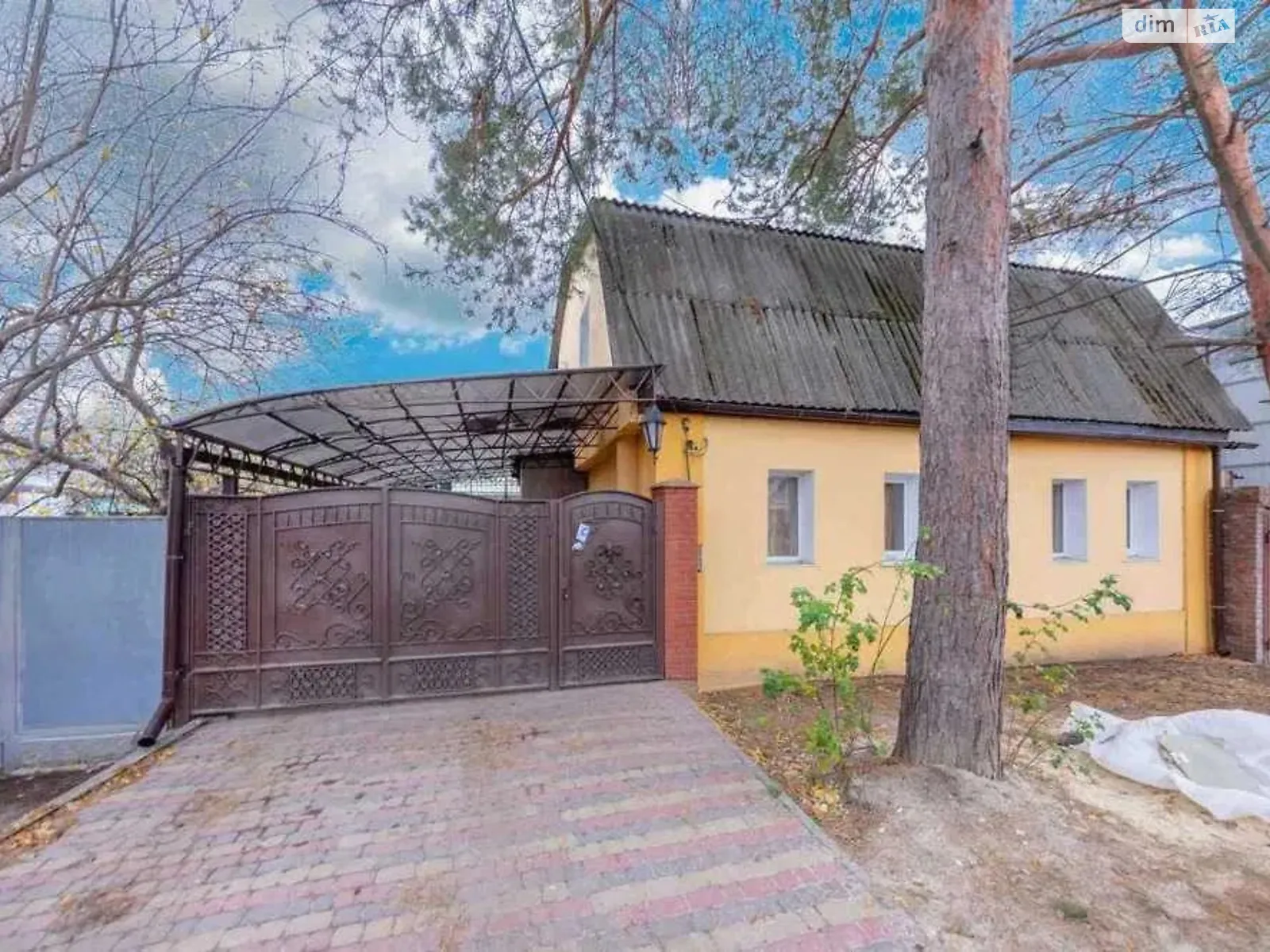 Продается дом на 2 этажа 217.6 кв. м с баней/сауной, цена: 130000 $ - фото 1