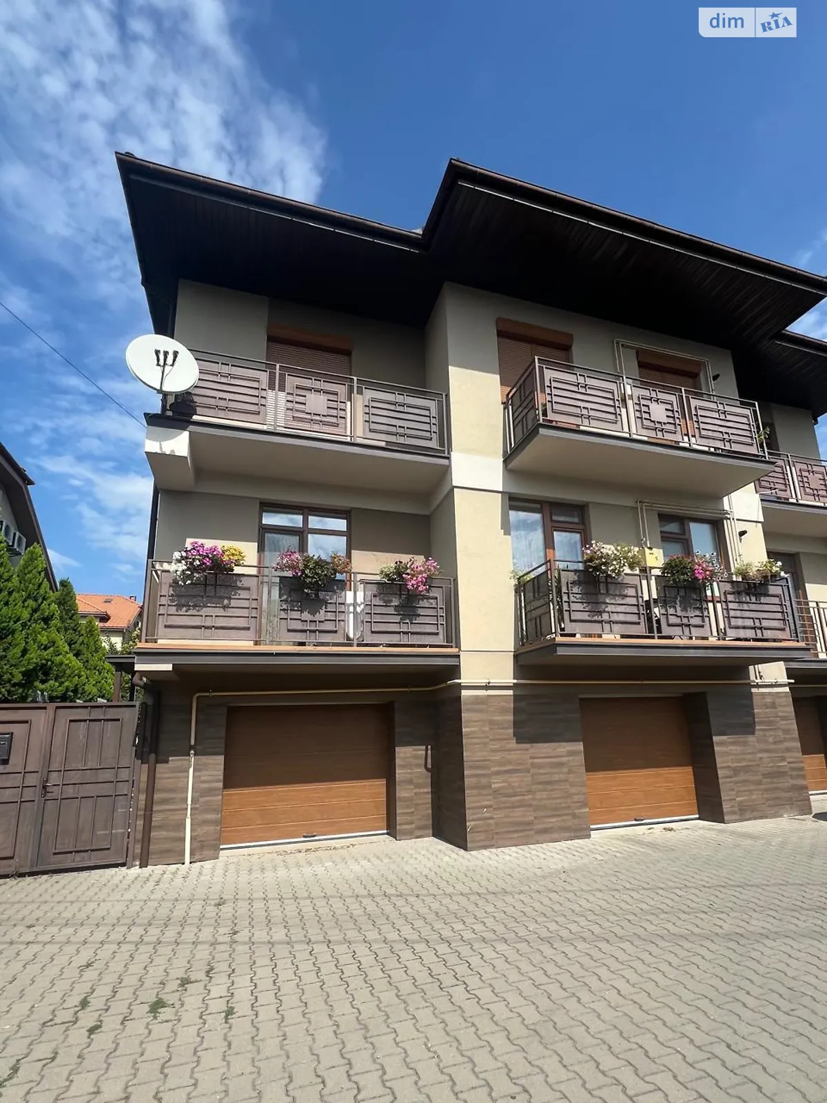 Продается 2-комнатная квартира 72 кв. м в Ужгороде, ул. Котлованная - фото 1