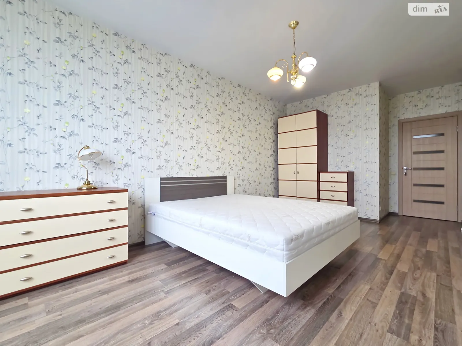 Сдается в аренду 2-комнатная квартира 74 кв. м в Киеве, ул. Юрия Ильенко, 51Б - фото 1