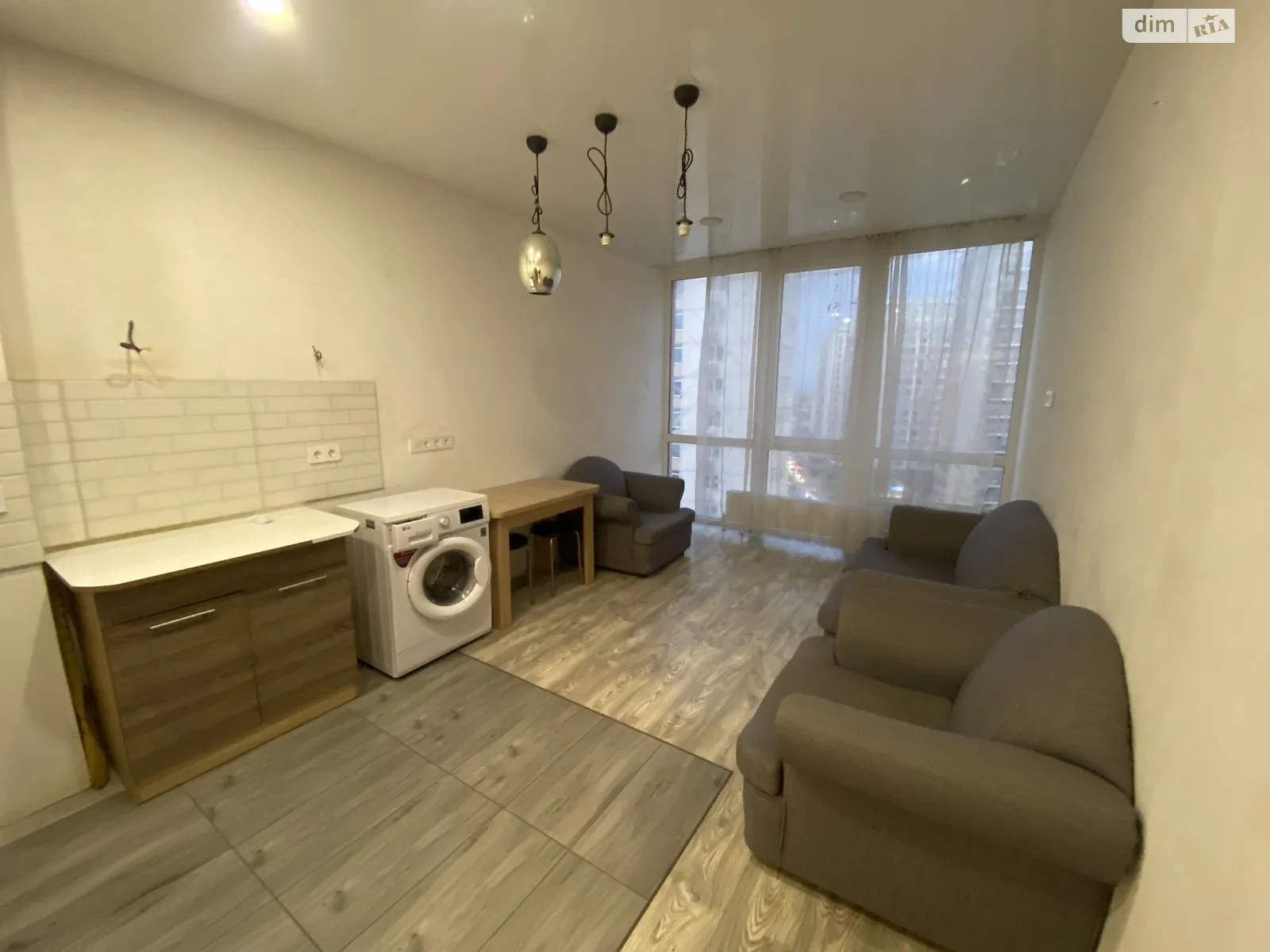 Продается 1-комнатная квартира 42.6 кв. м в Лиманке, просп. Полковника Гуляева(Маршала Жукова), 111 - фото 1