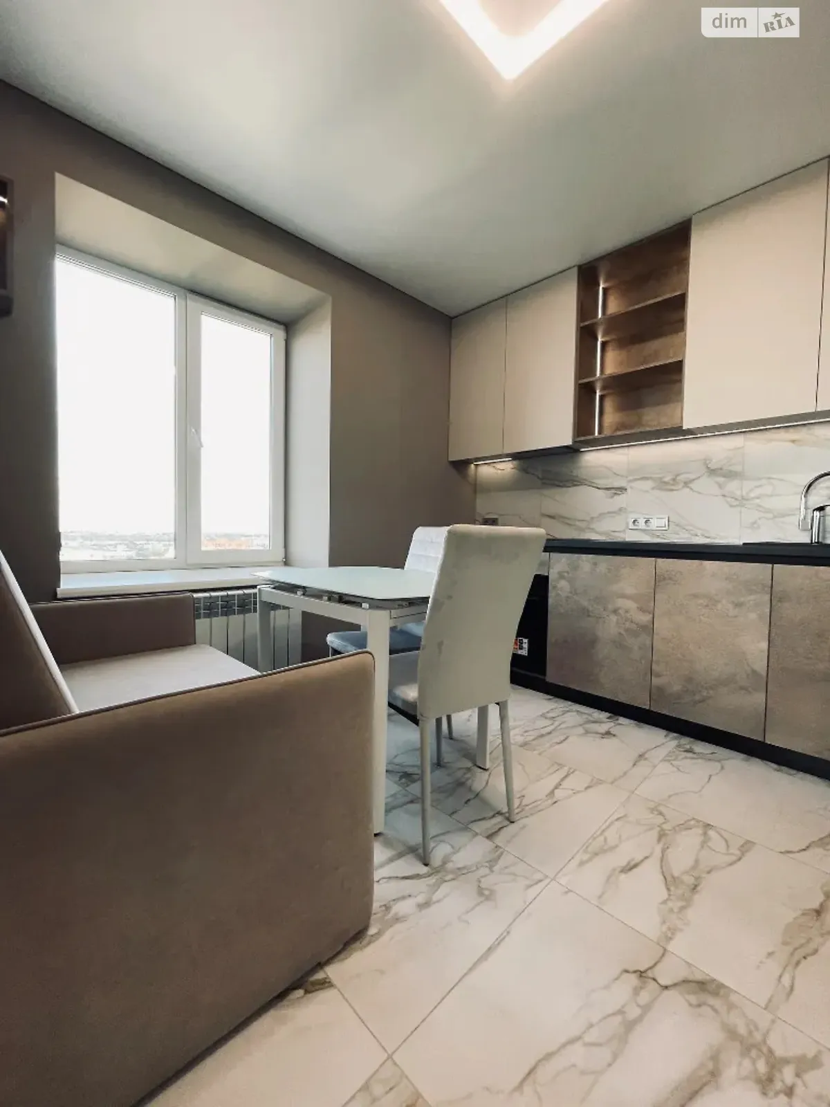 Продается 2-комнатная квартира 39 кв. м в Днепре, просп. Поля Александра, 27Д - фото 1