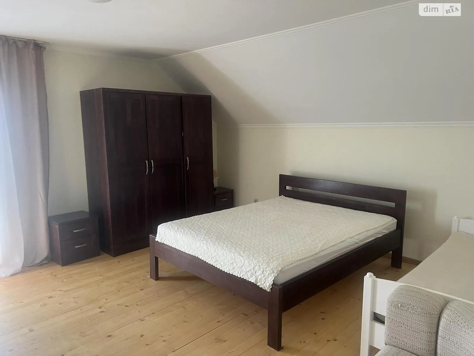 Сдается в аренду дом на 2 этажа 160 кв. м с беседкой, цена: 800 € - фото 1