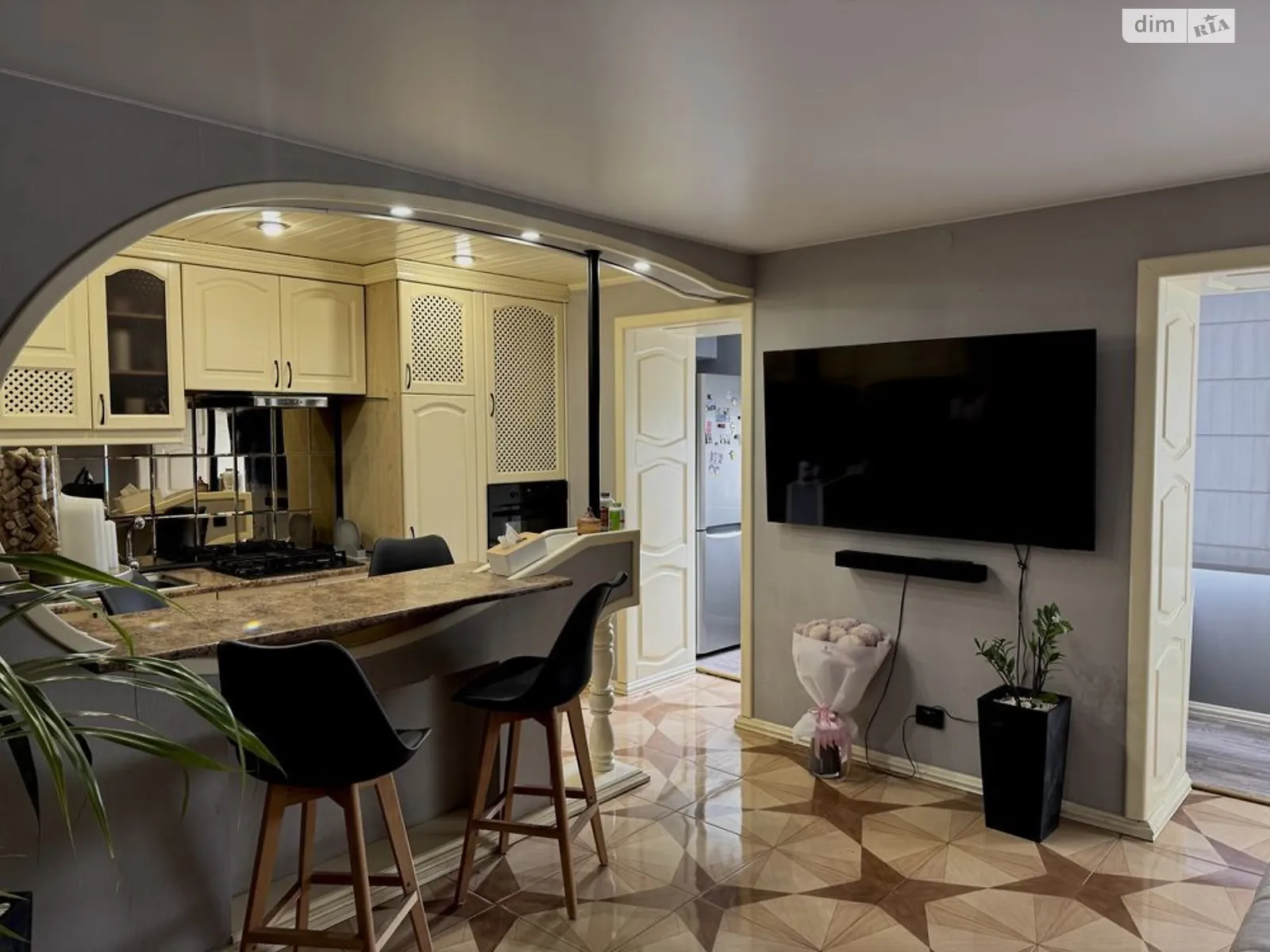 Продается 3-комнатная квартира 85 кв. м в Днепре, ул. Прогрессивная, 7 - фото 1