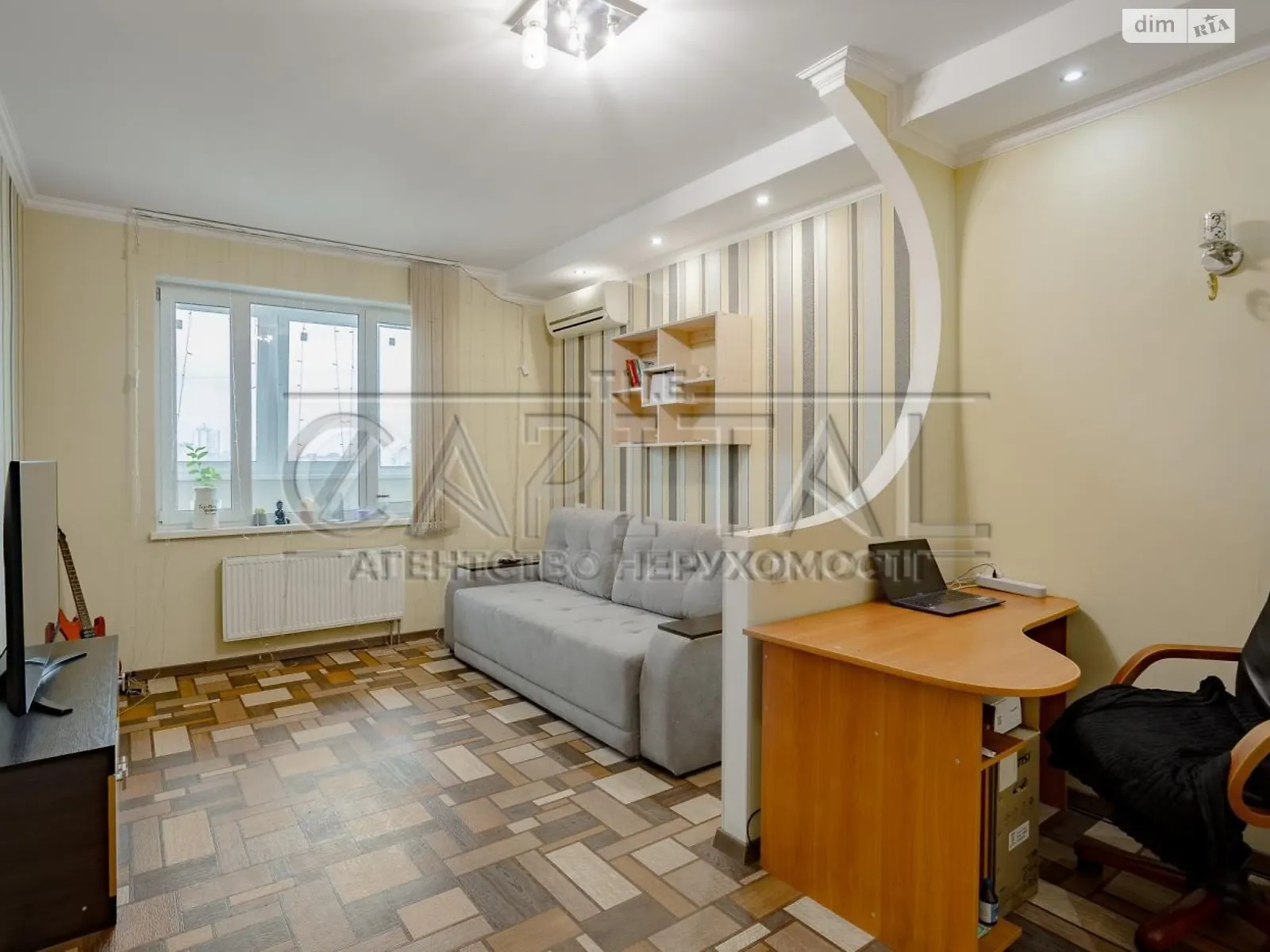 Продается 1-комнатная квартира 42.7 кв. м в Киеве, ул. Драгоманова, 6/1 - фото 1