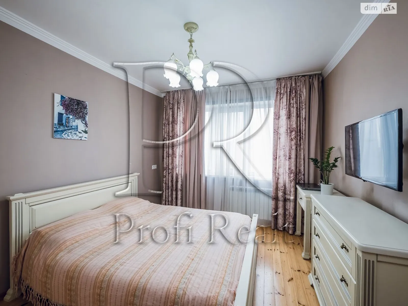 Продается 3-комнатная квартира 70.7 кв. м в Киеве, ул. Вахтанга Кикабидзе(Булгакова), 3 - фото 1