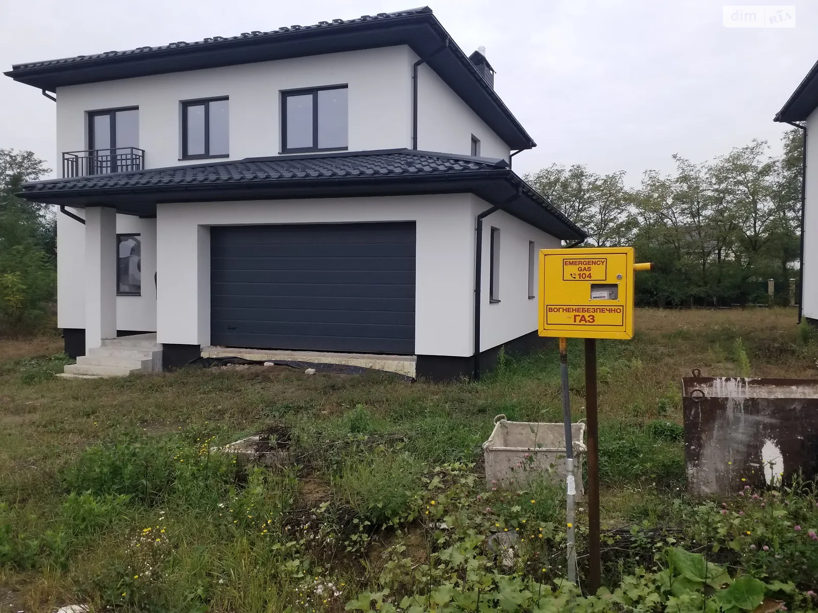 Продается дом на 2 этажа 200 кв. м с гаражом, цена: 200000 $ - фото 1