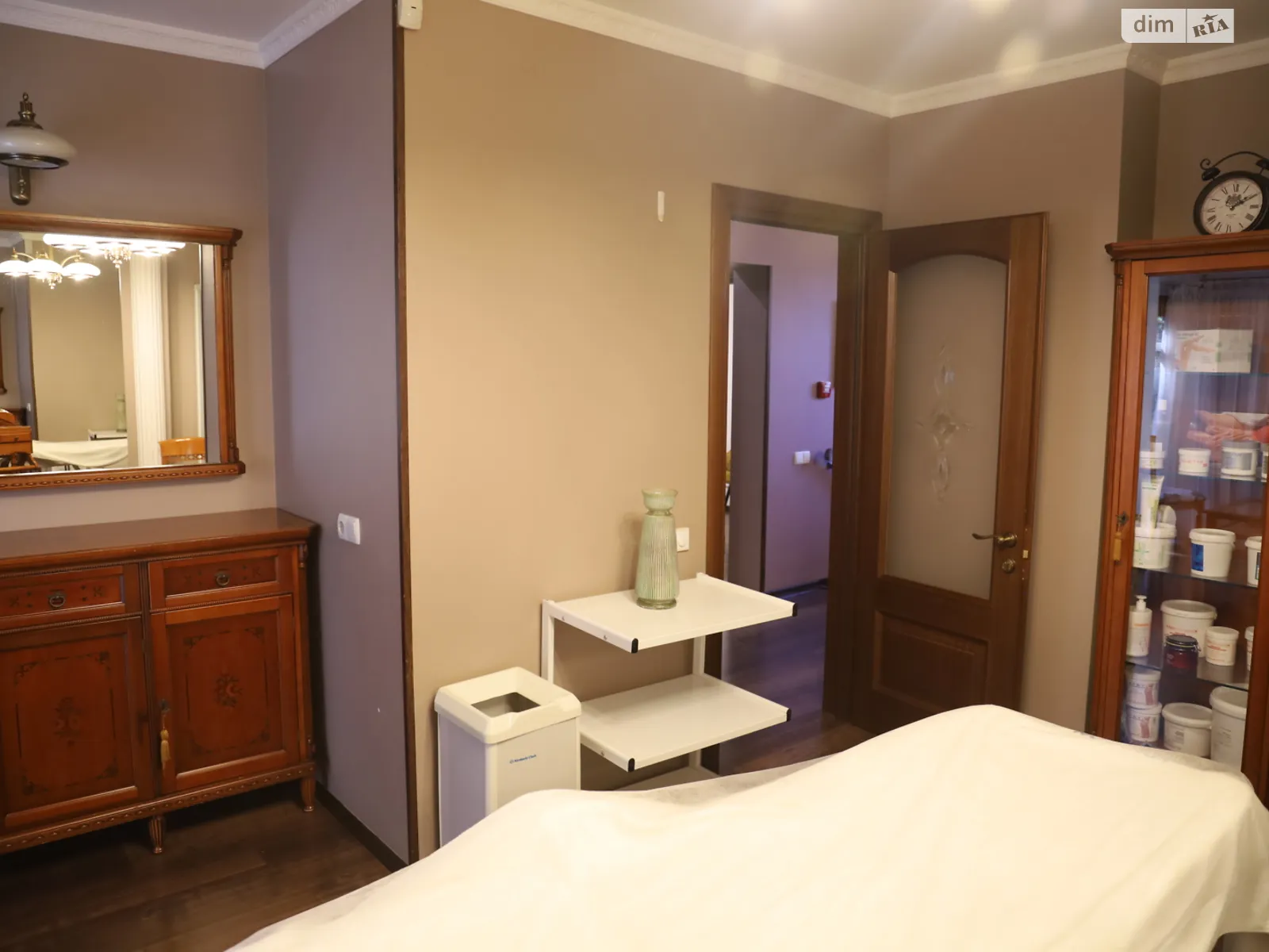 Продается объект сферы услуг 105.2 кв. м в 2-этажном здании, цена: 190000 $ - фото 1