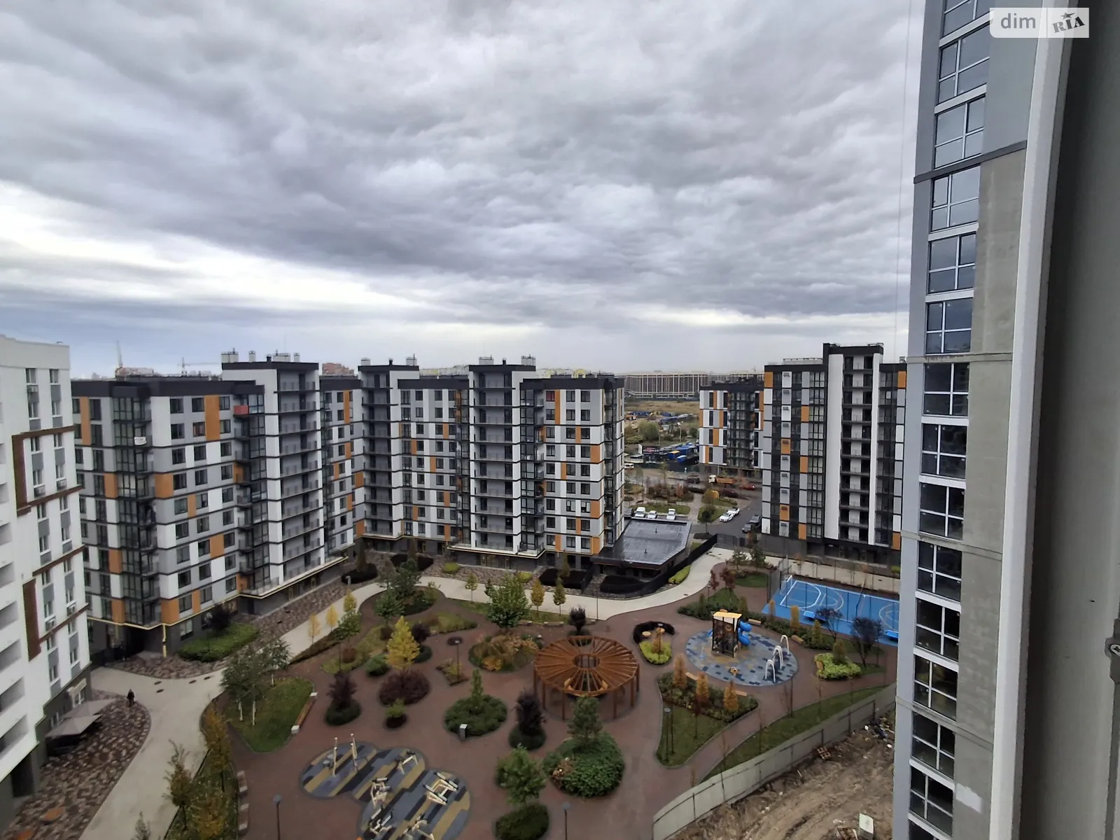 Продается 1-комнатная квартира 35 кв. м в Вишневом, ул. Европейская, 32/1Б - фото 1