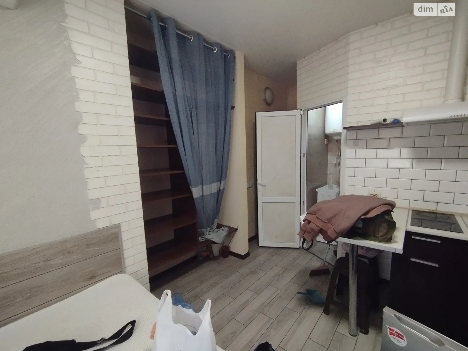 Сдается в аренду 1-комнатная квартира 16 кв. м в Крыжановка, ул. Защитников Украины(Генерала Бочарова), 58 - фото 1