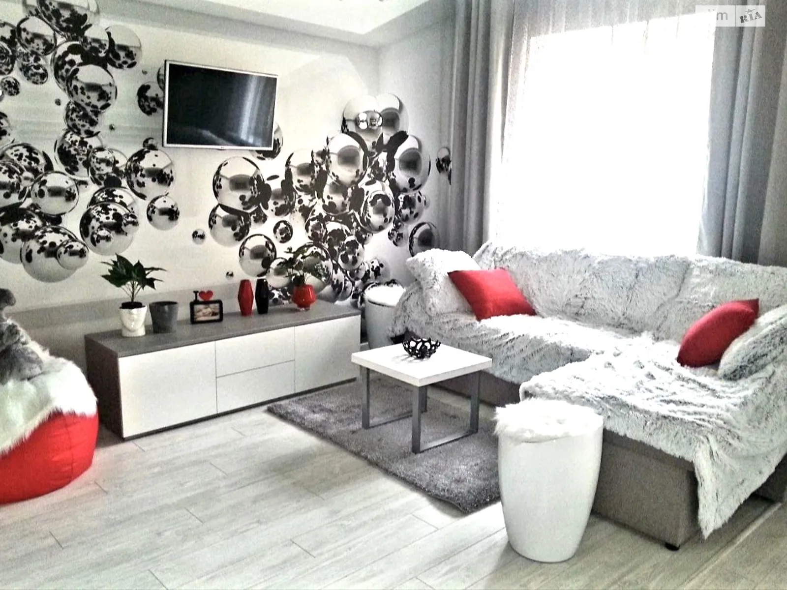 Сдается в аренду 1-комнатная квартира 30 кв. м в, цена: 250 $ - фото 1