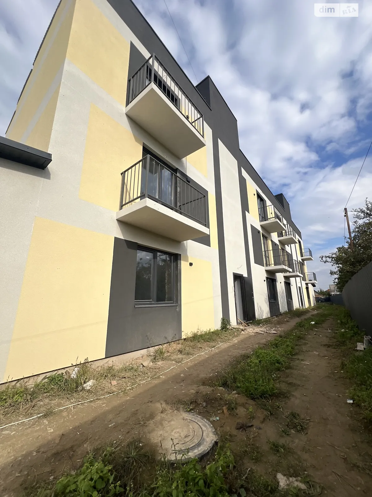 Продается 1-комнатная квартира 21.5 кв. м в Виннице, ул. Бучмы, 175 - фото 1