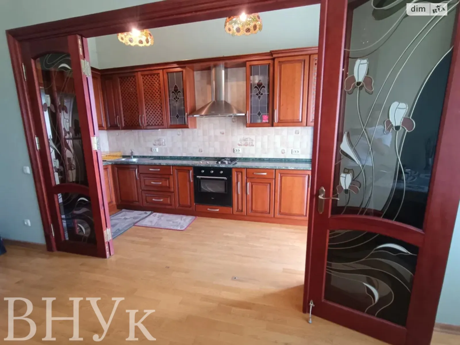 3-комнатная квартира 126 кв. м в Тернополе, ул. Карпенко, 4 - фото 1