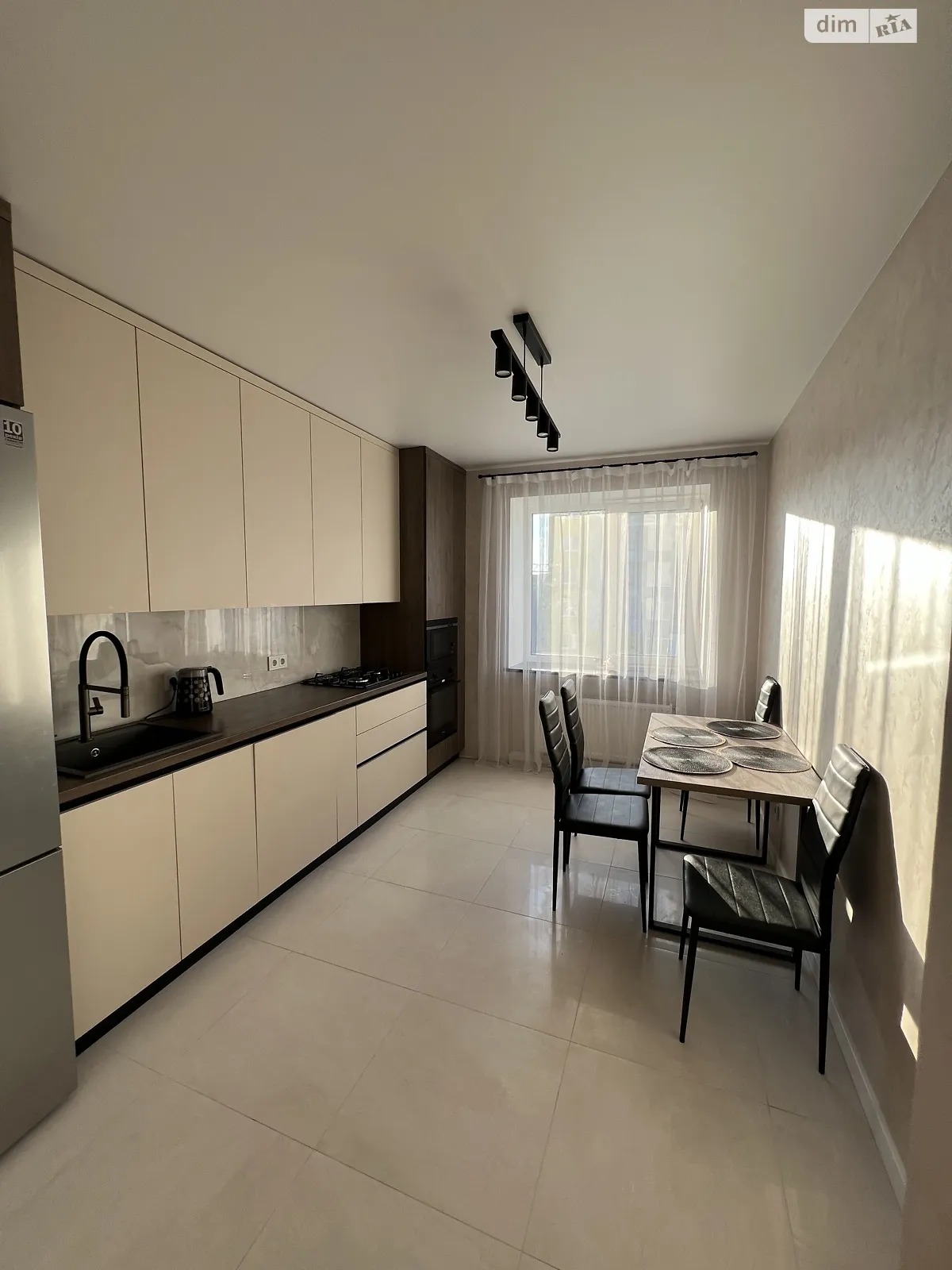 2-комнатная квартира 66 кв. м в Луцке, ул. Конякина, 3Г - фото 1
