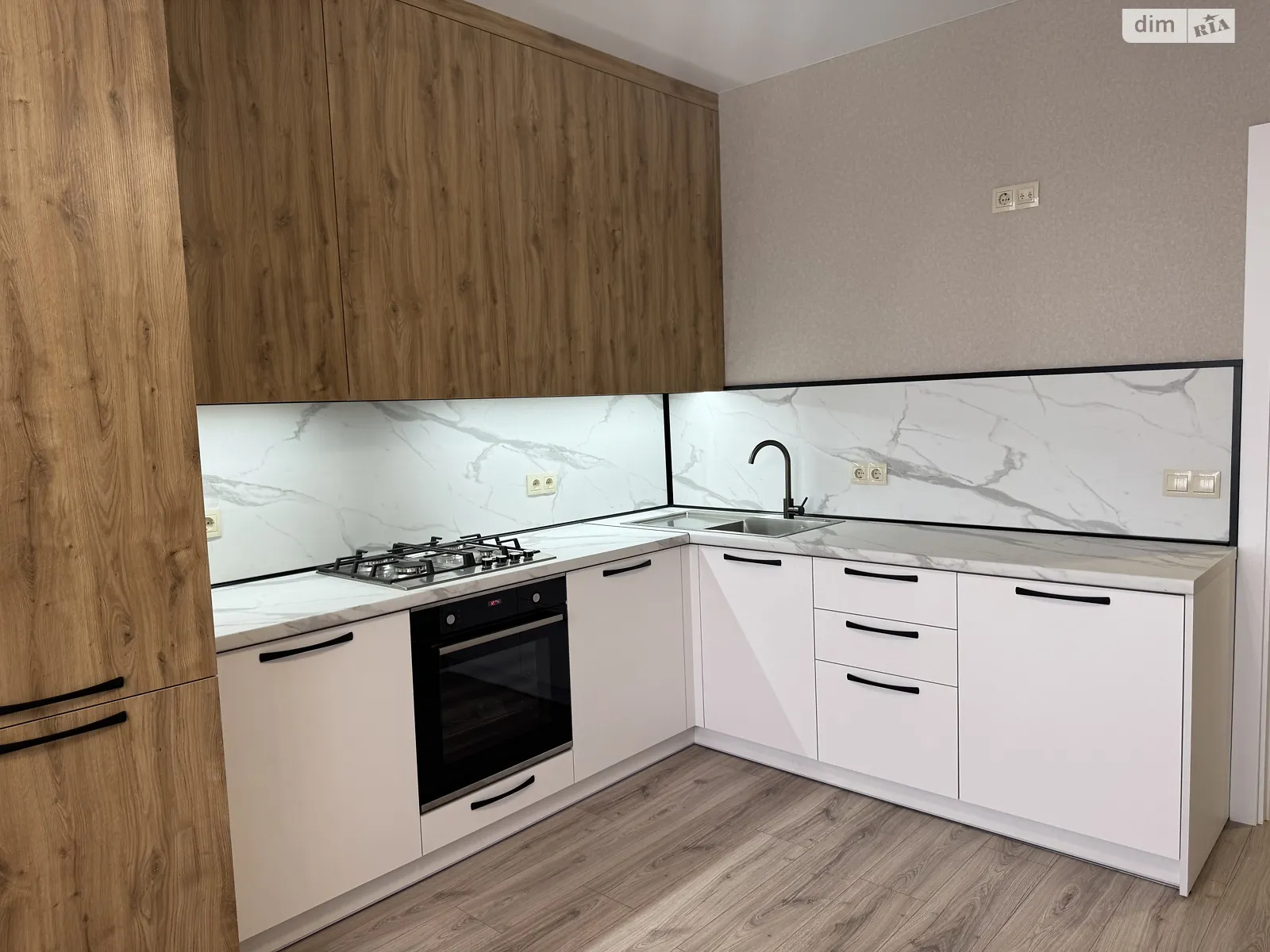 Продается 1-комнатная квартира 46 кв. м в Хмельницком, ул. Лесогриневецкая, 36А - фото 1