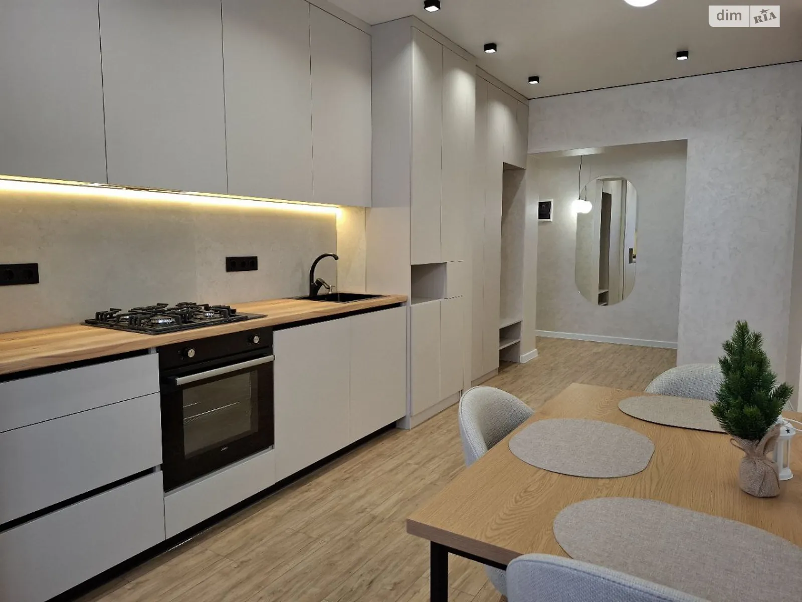 Продается 1-комнатная квартира 46.1 кв. м в Буче, ул. Бориса Гмыри, 7 - фото 1