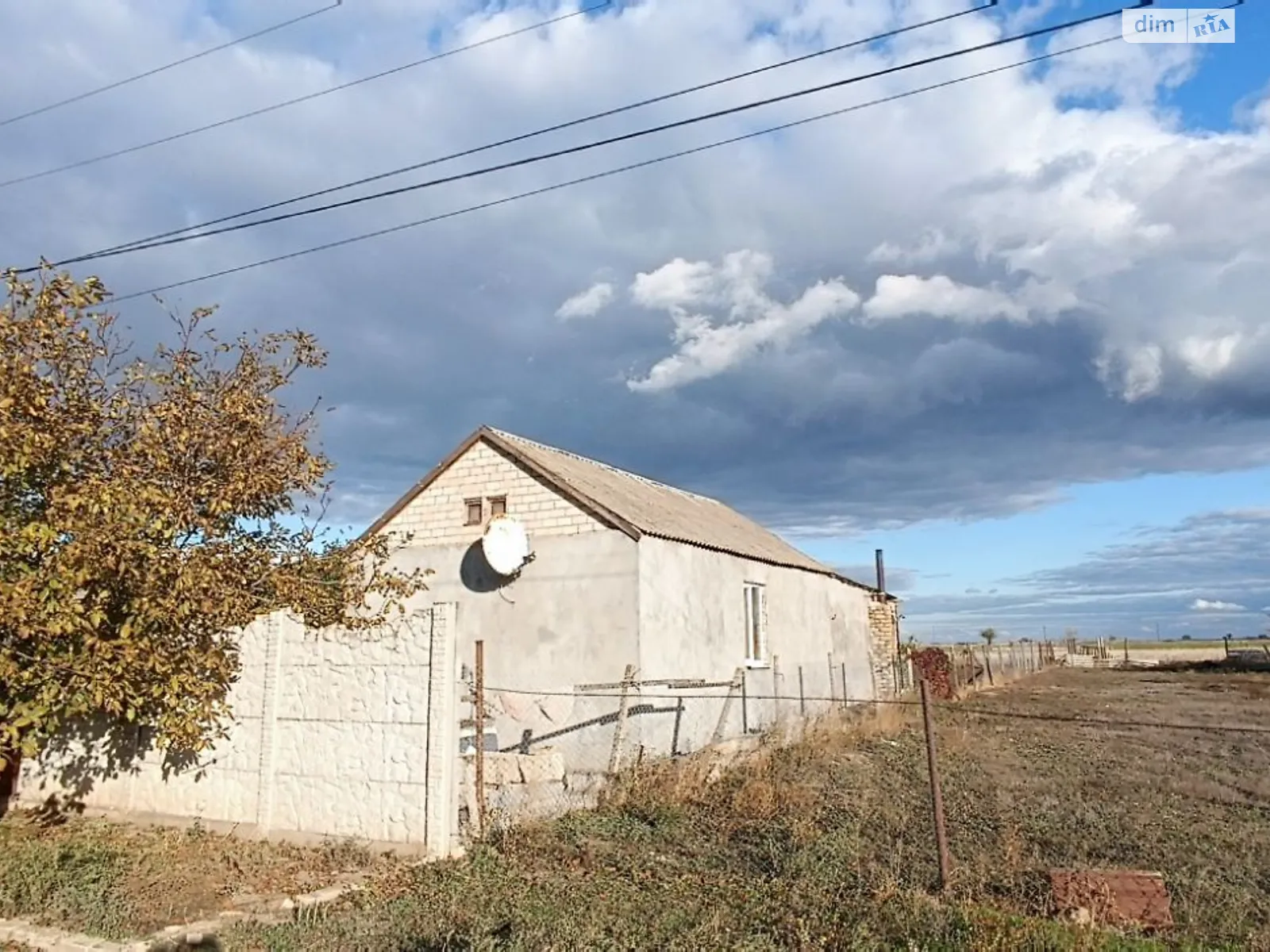Продается одноэтажный дом 60 кв. м с участком, цена: 18000 $ - фото 1