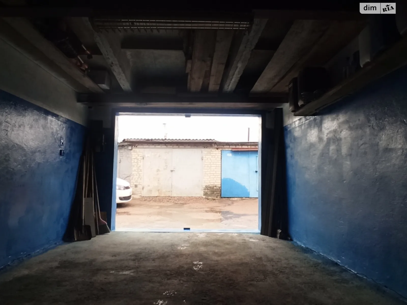 Продается отдельно стоящий гараж под легковое авто на 21 кв. м, цена: 5500 $ - фото 1