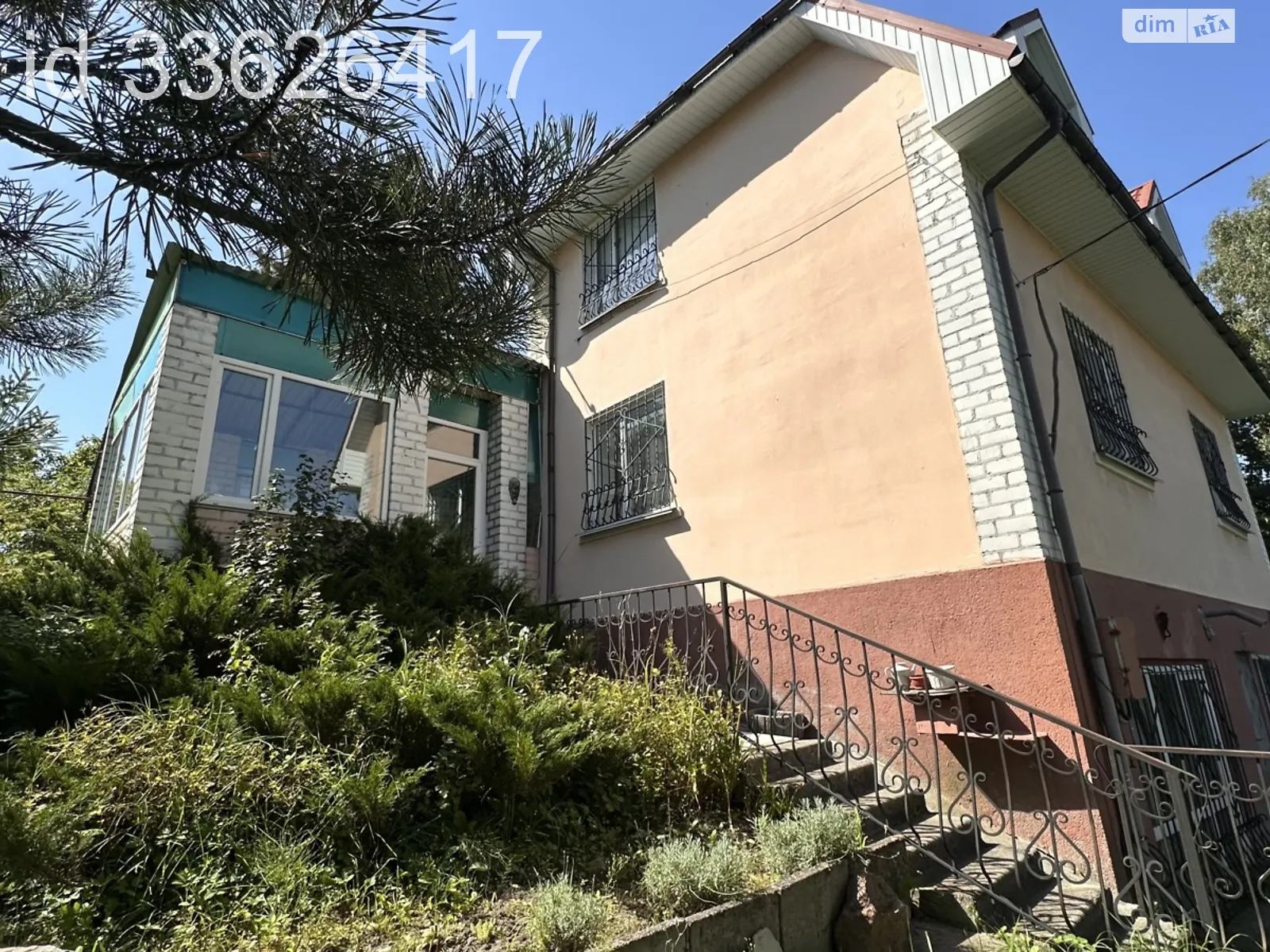 Продается дом на 2 этажа 185 кв. м с садом, цена: 110000 $ - фото 1