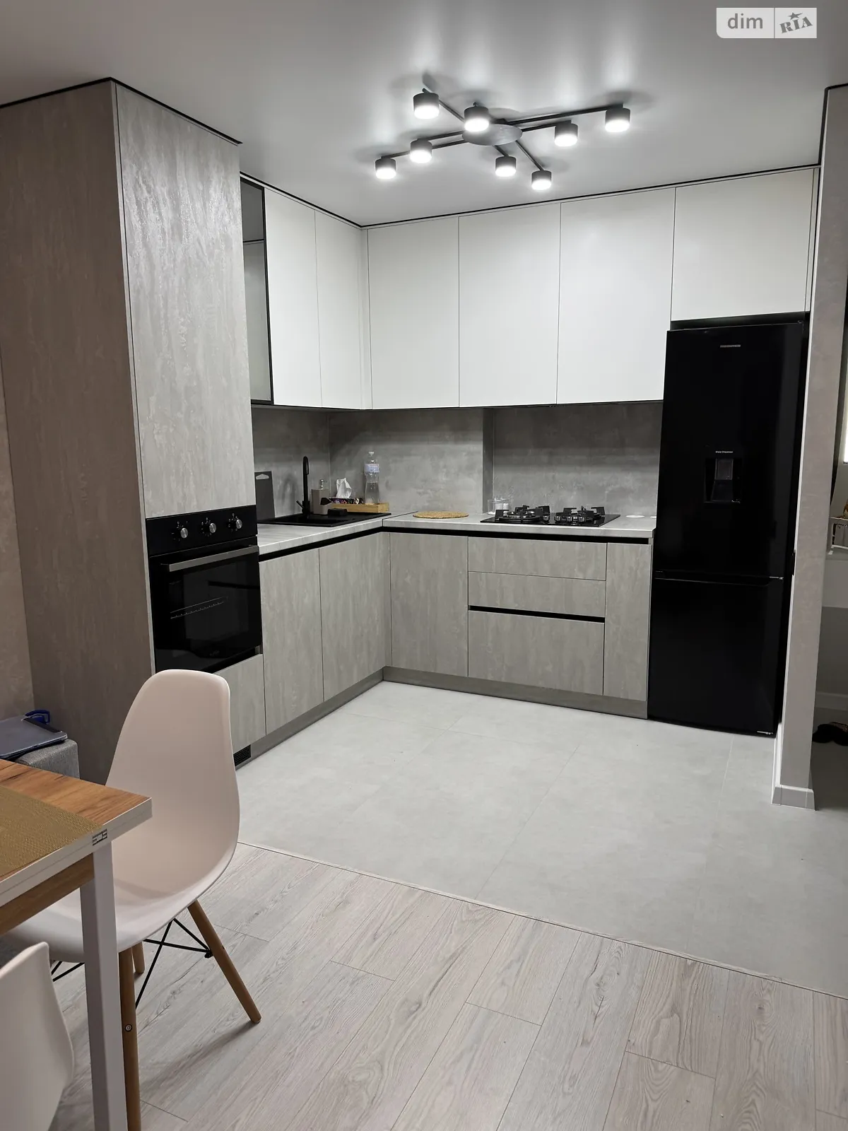 2-комнатная квартира 57 кв. м в Тернополе, ул. Смакулы, 8 - фото 1