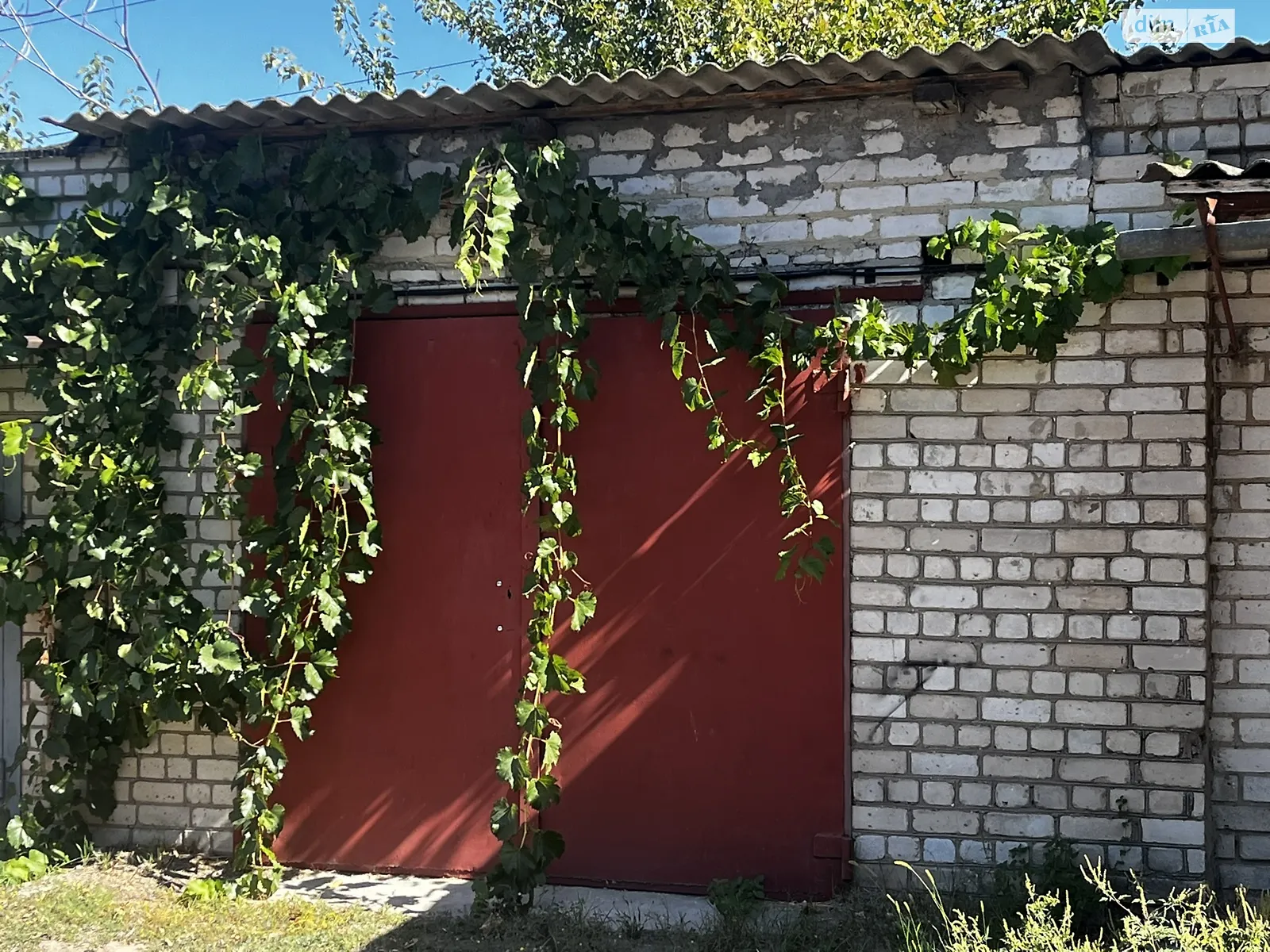 Продается отдельно стоящий гараж под легковое авто на 43 кв. м, цена: 5500 $ - фото 1