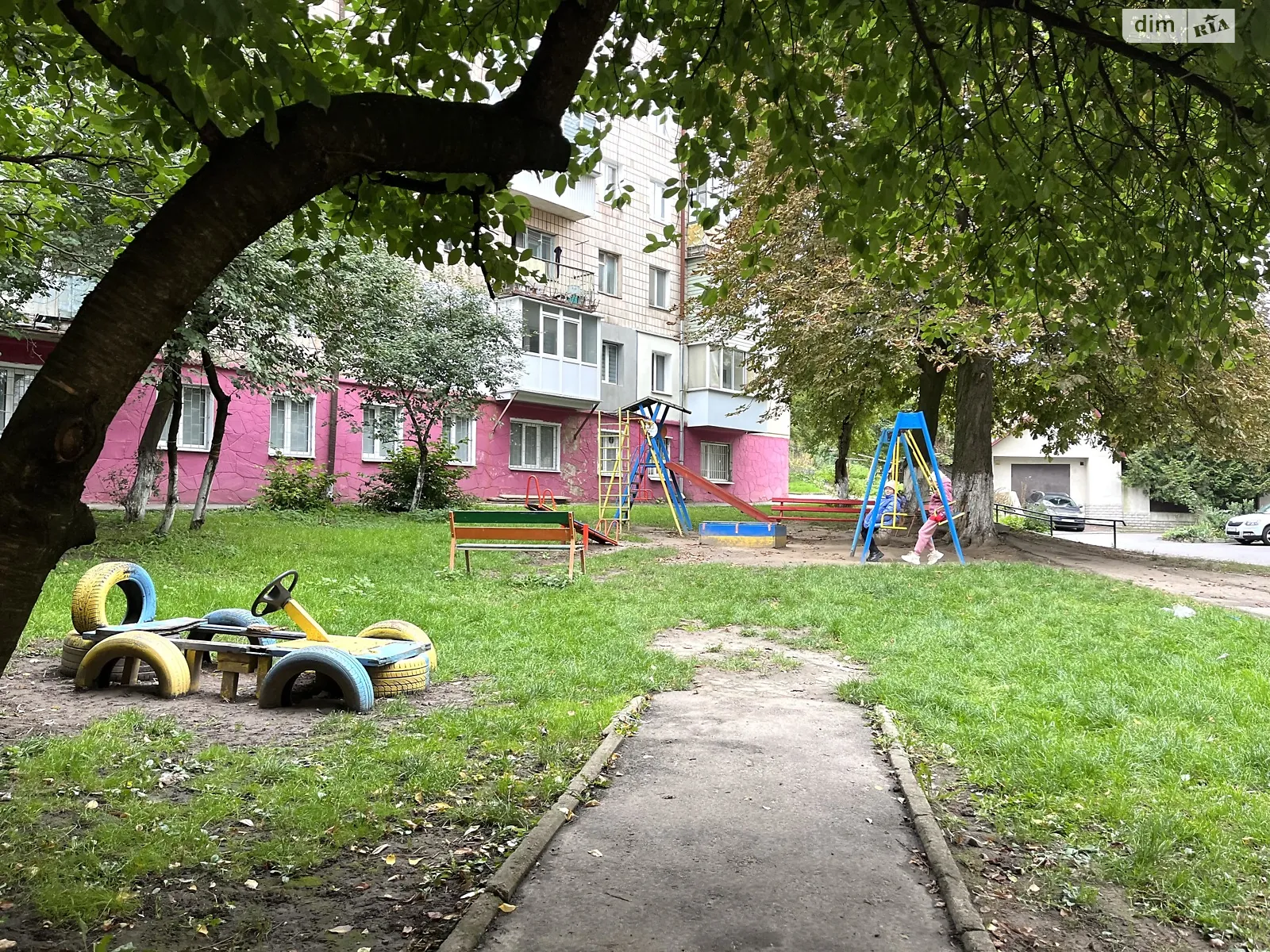 Продається 2-кімнатна квартира 41 кв. м у Рівному, вул. Степана Бандери, 46 - фото 1