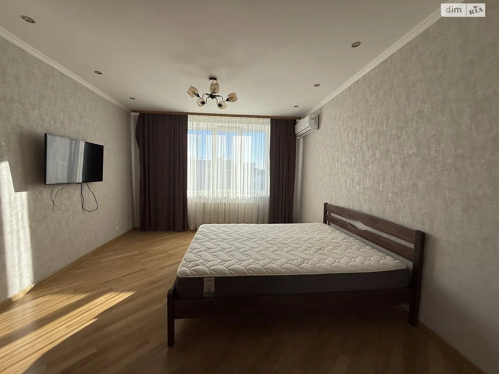 Здається в оренду 1-кімнатна квартира 45 кв. м у Вінниці, вул. Зодчих, 5 - фото 1