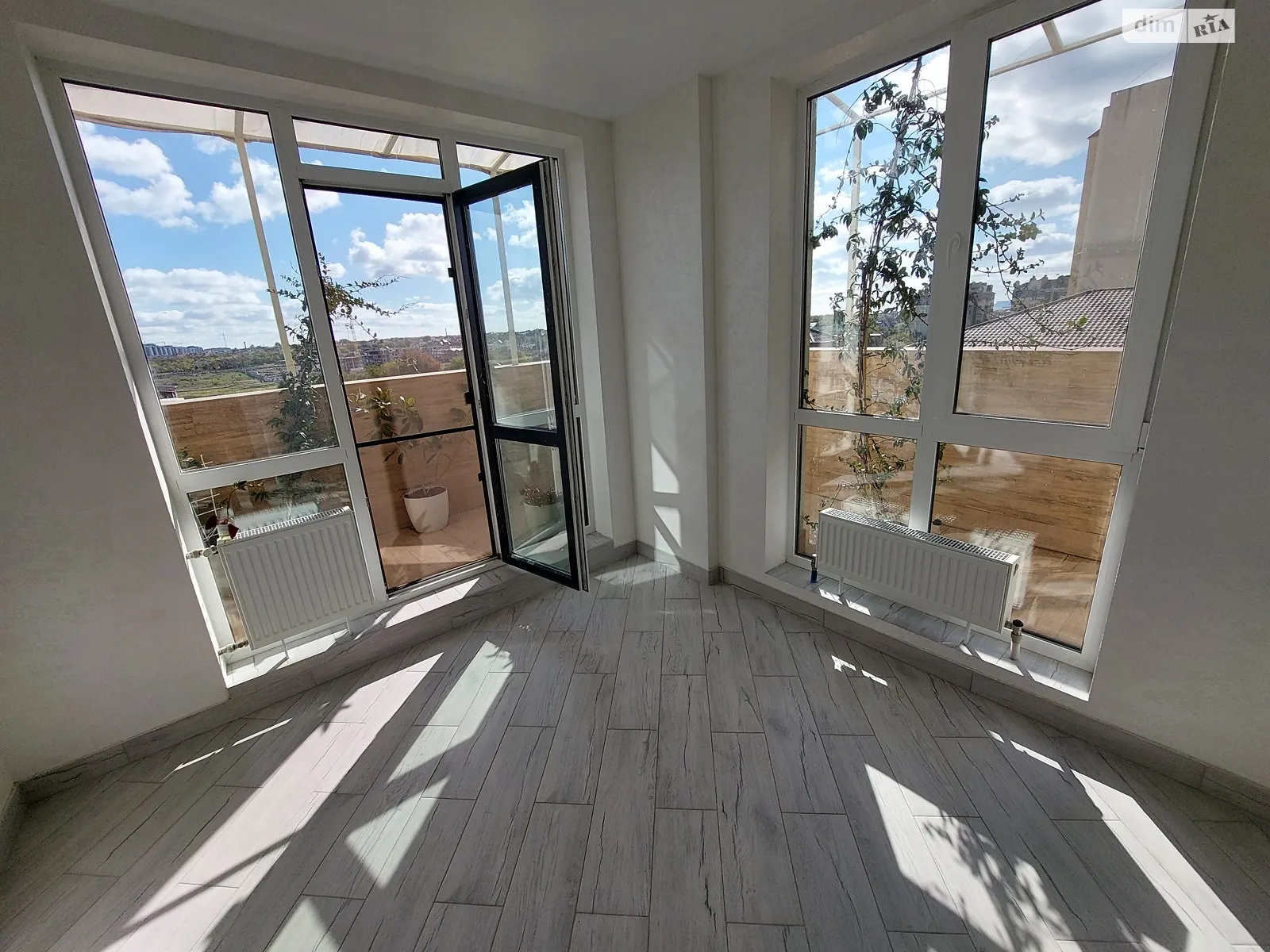 Продается 1-комнатная квартира 48.1 кв. м в Одессе, ул. Академика Сахарова, 55 - фото 1