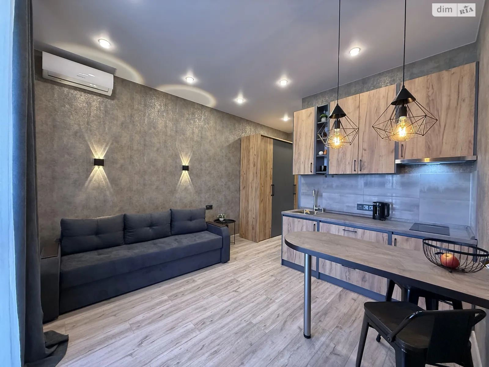 Сдается в аренду 1-комнатная квартира 23.4 кв. м в Крыжановка, ул. Защитников Украины(Генерала Бочарова) - фото 1