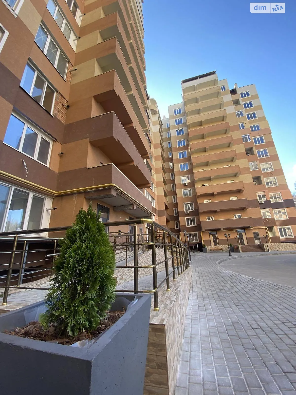 Продается 2-комнатная квартира 62.8 кв. м в Одессе, ул. Зоопарковая, 8В - фото 1