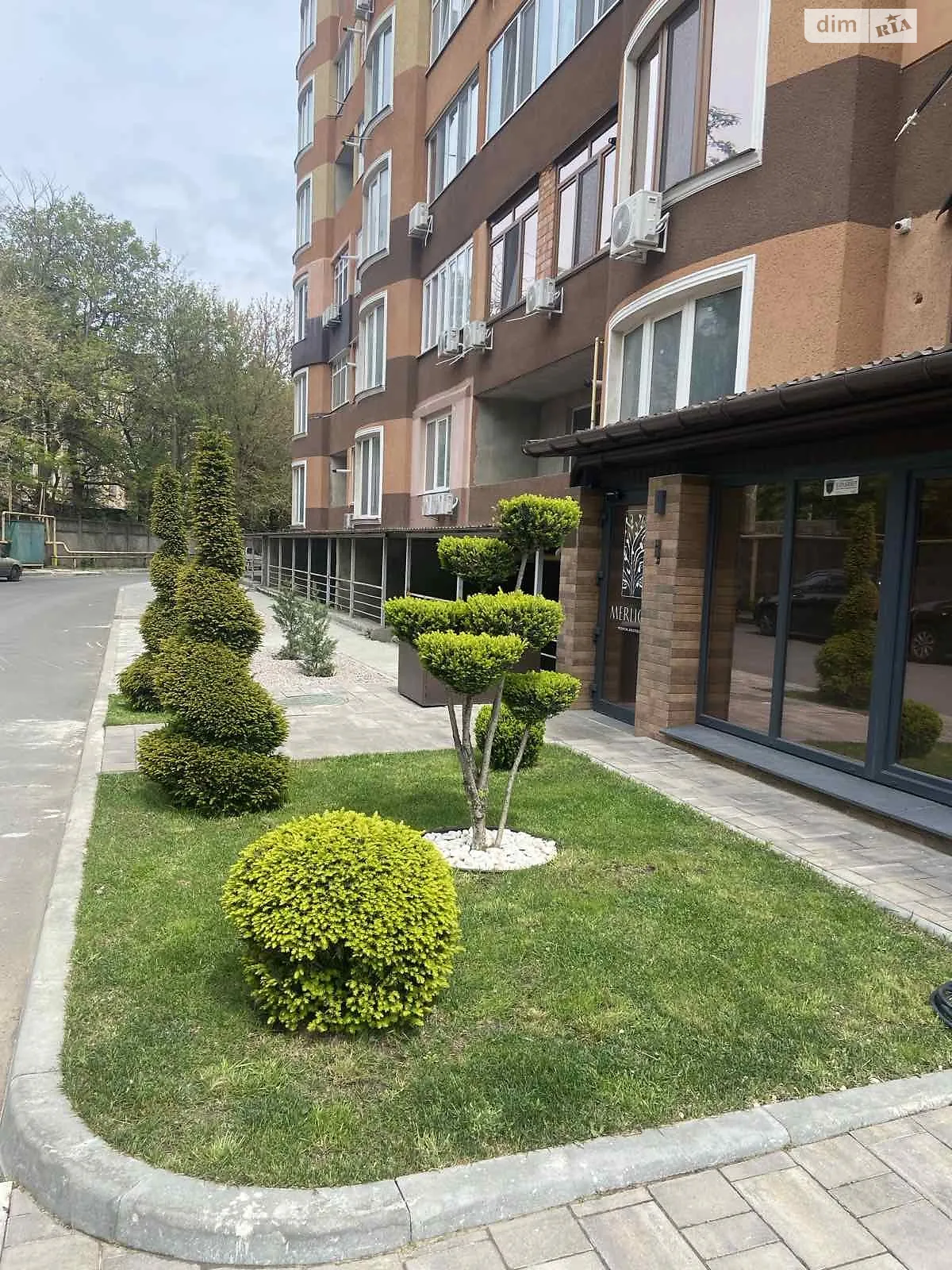 Продається 2-кімнатна квартира 62.8 кв. м у Одесі, вул. Зоопаркова, 8В - фото 1