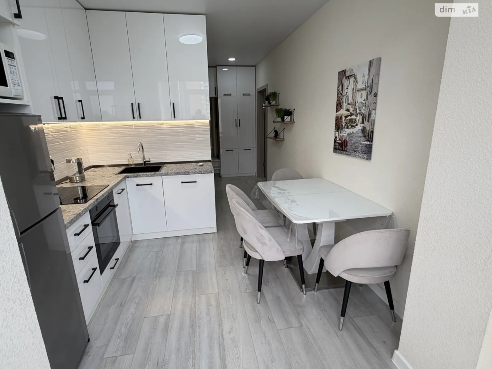 Продается 2-комнатная квартира 39.3 кв. м в Иличанкае, ул. Таврийская, 19/1 - фото 1