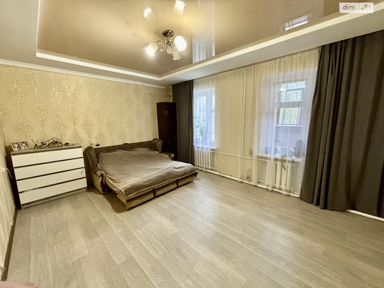 Продается 3-комнатная квартира 72 кв. м в Полтаве, ул. Сортировочная, 33А - фото 1